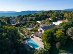 Historic Cap d'Antibes Family Estate | Luxury Villa with Tennis Court — photo 2 of 7