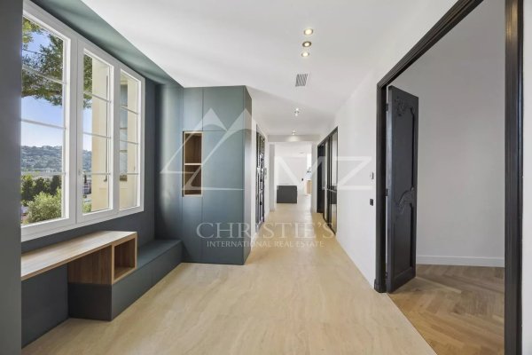 Le Cannet Europe stunning volumes for this apartment — photo 7
