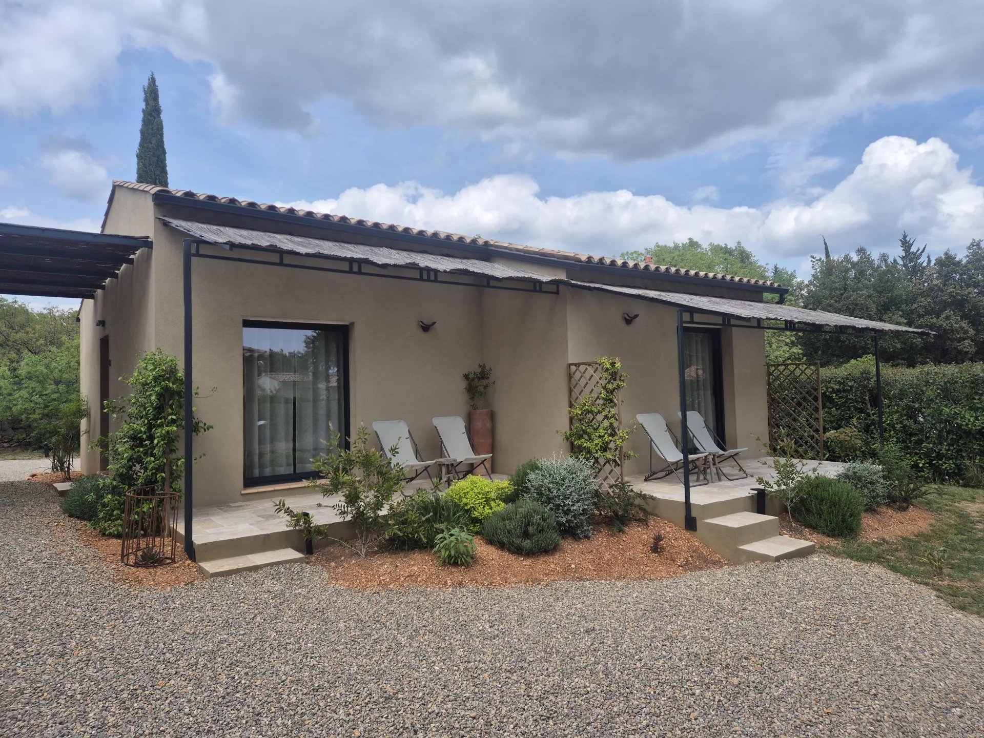 Villa and 4 gites in Cotignac, unique layout with pool house and pool