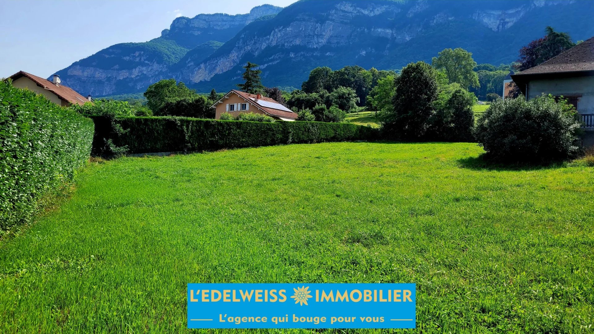MERY- TERRAIN DE 768M2 - A VENDRE