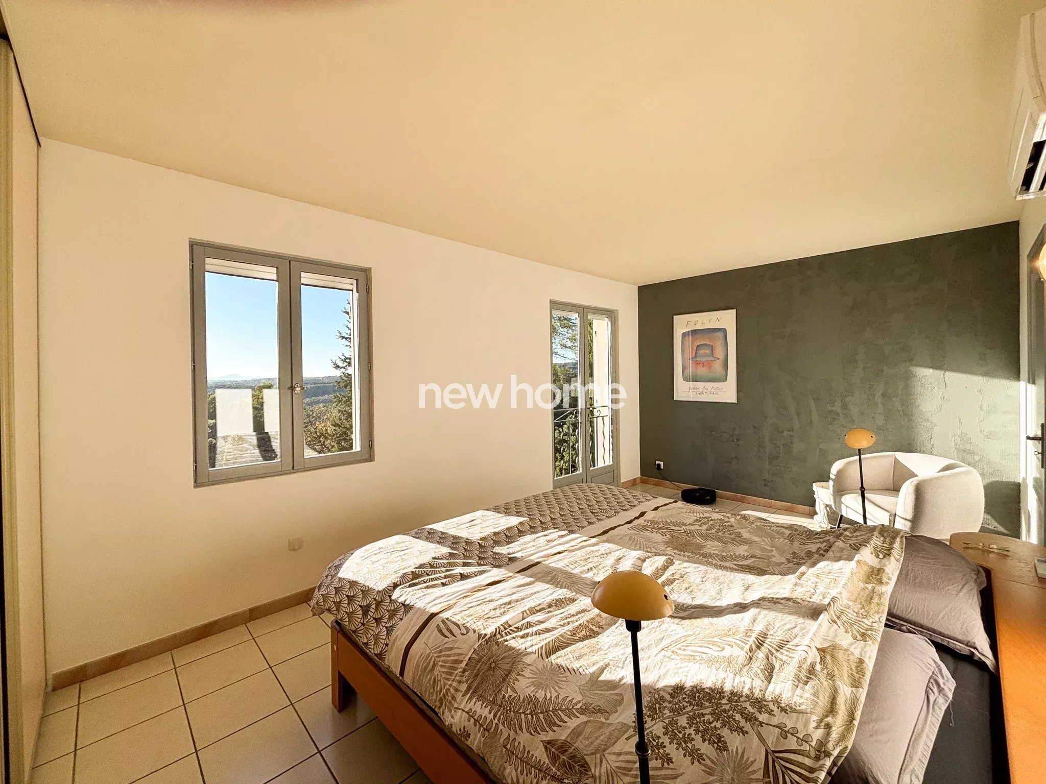 Bastide provençale de 160 m² sur un terrain d'un hectare avec vue dégagée!