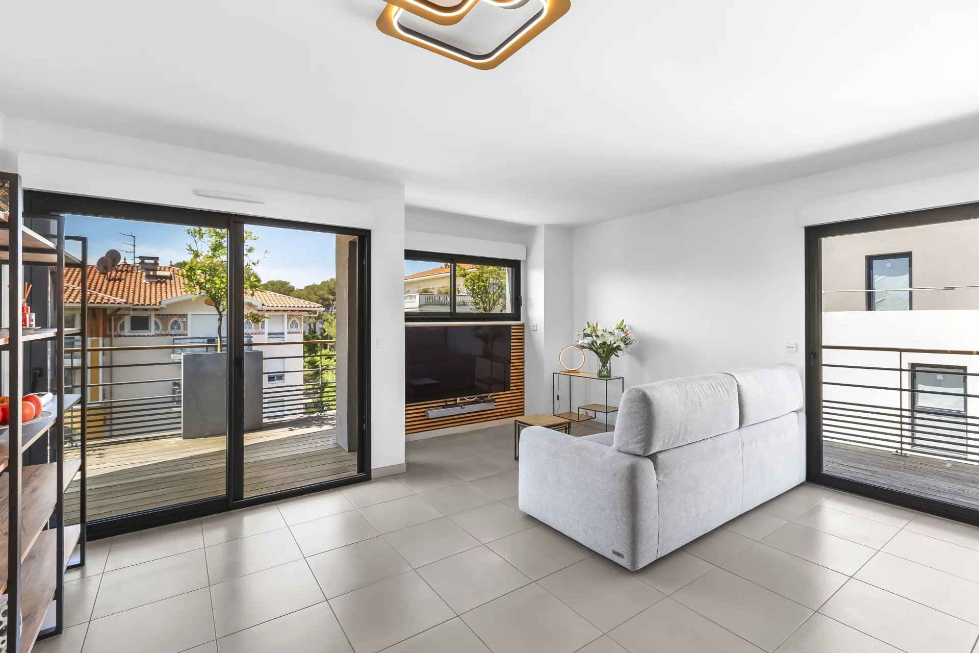 Bright penthouse with large terrace - Saint Aygulf