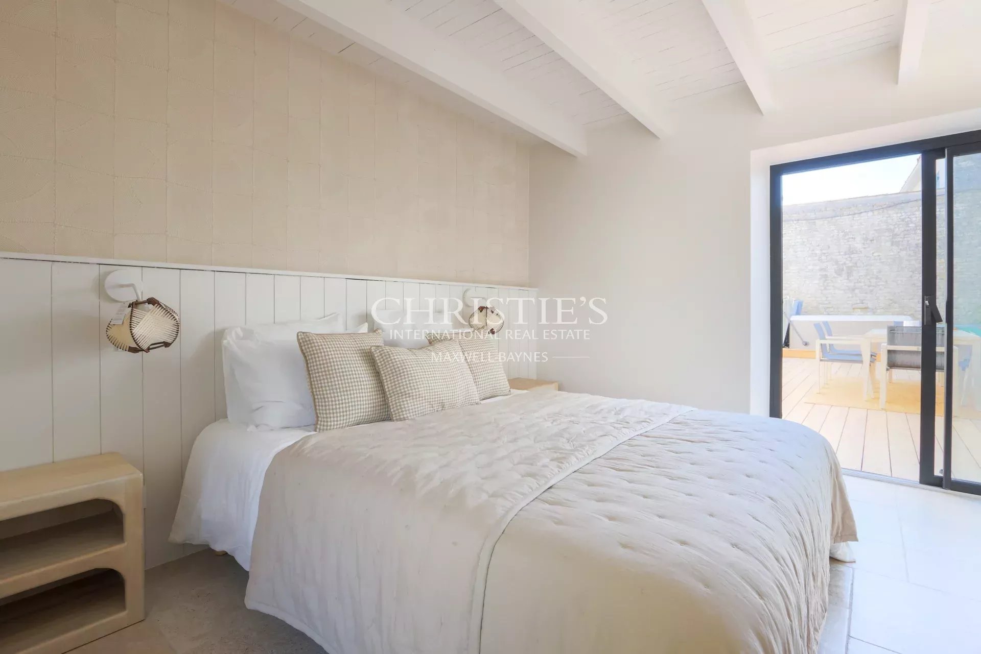 5 Bedroom Villa/Townhouse's Image 14
