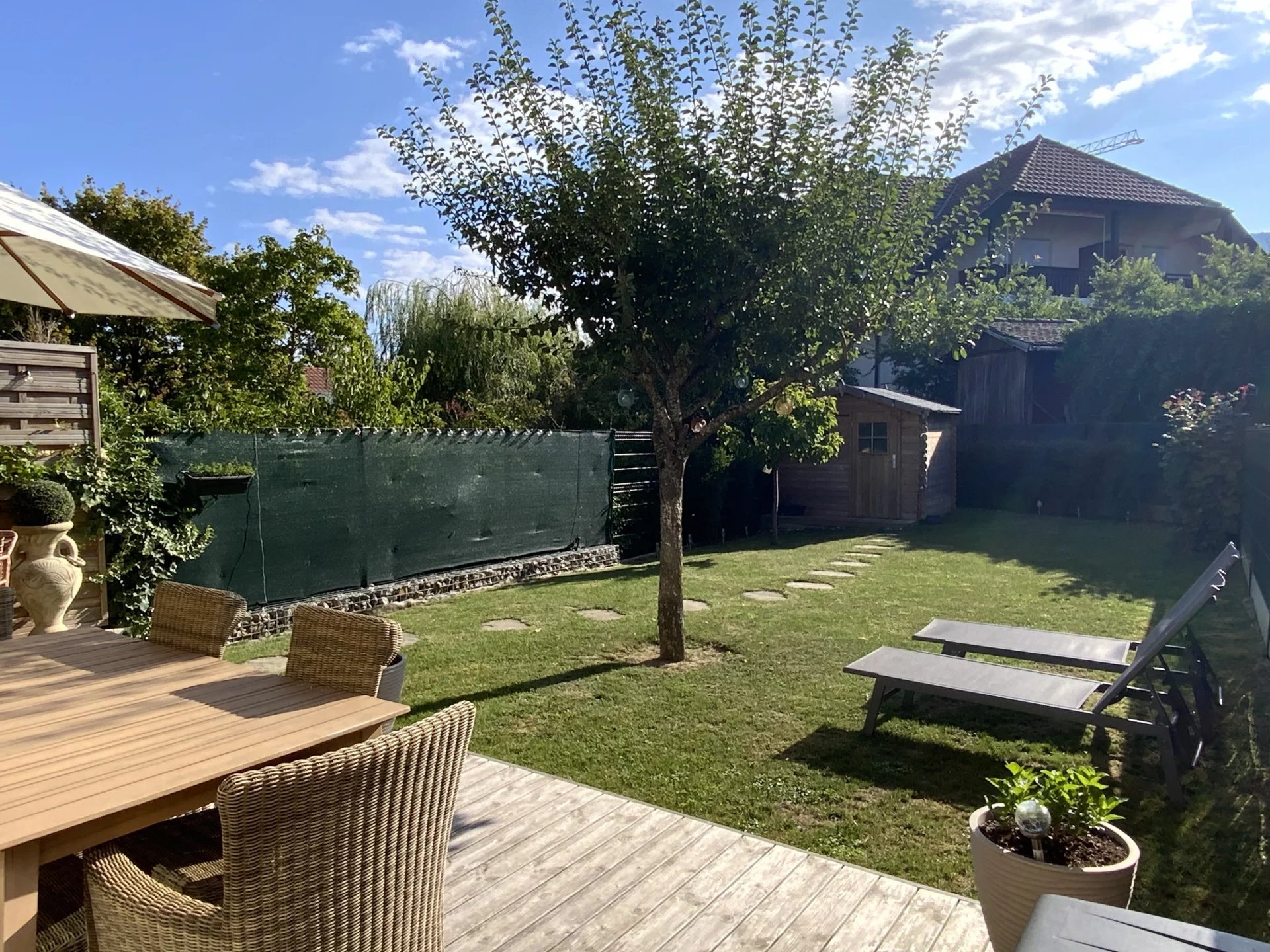 Maison familiale à Neydens, proche frontière genevoise et autoroute