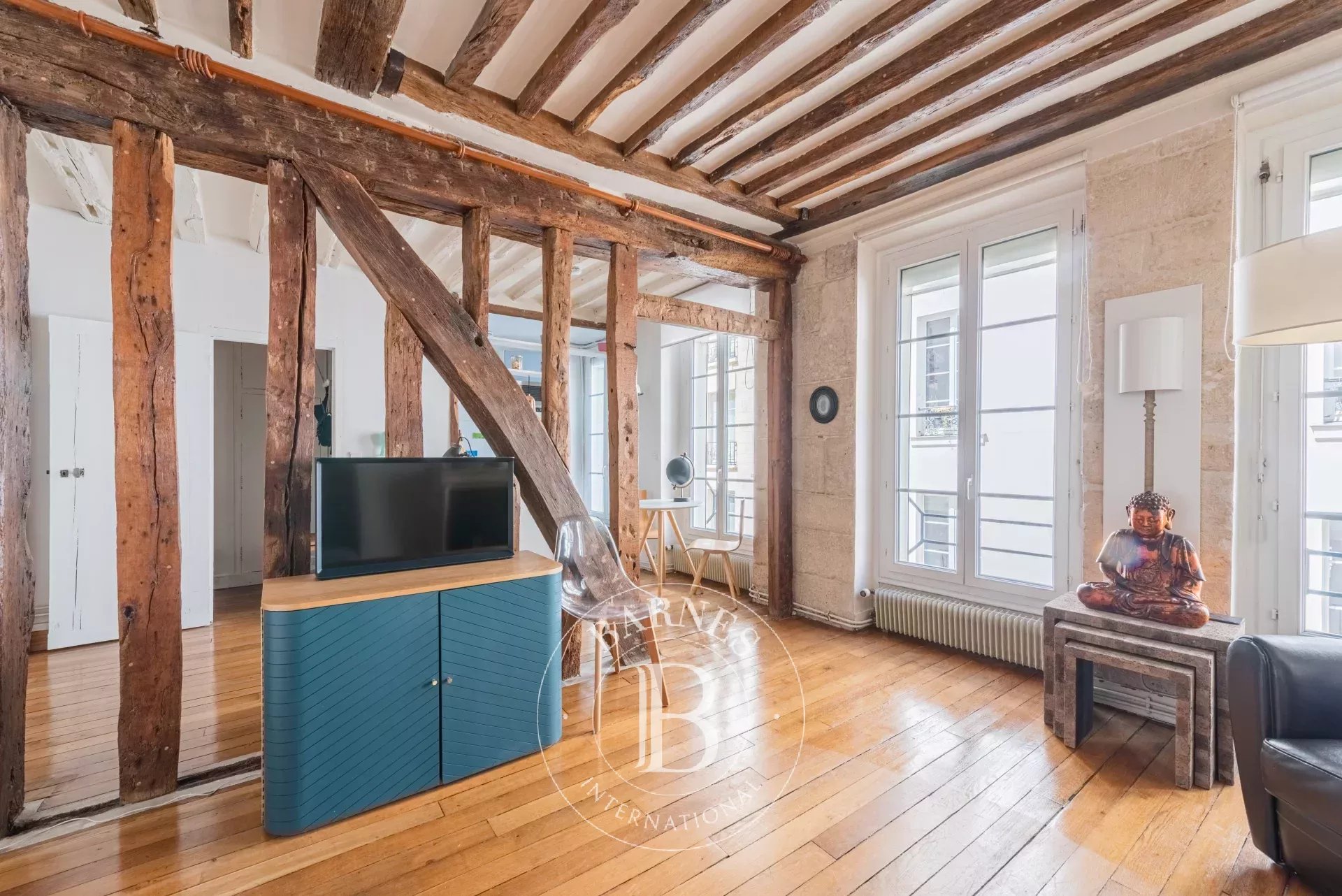 Daire Paris 4ème - picture 4