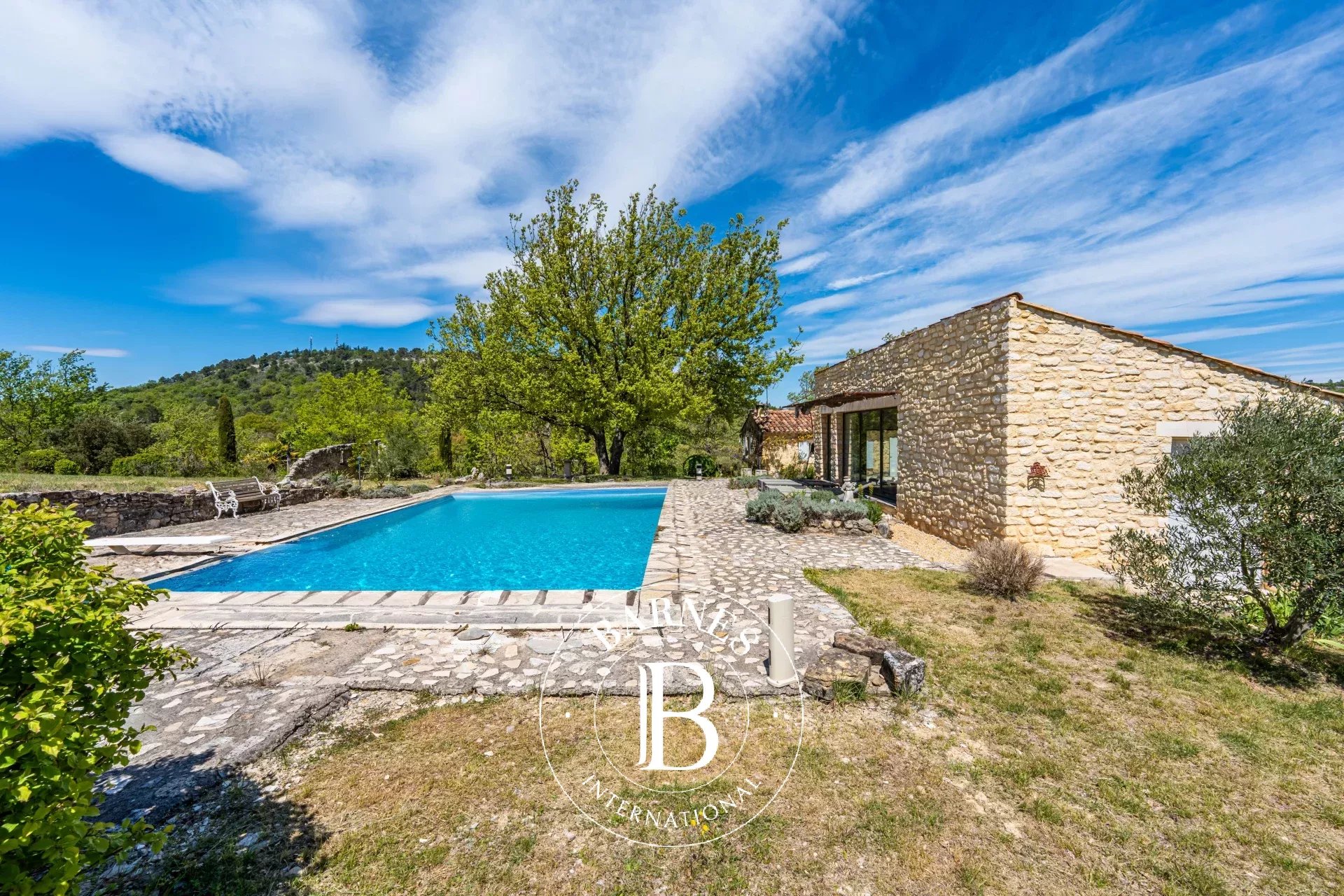 Céreste-en-Luberon  - Maison 7 Pi&egrave;ces 5 Chambres - picture 18
