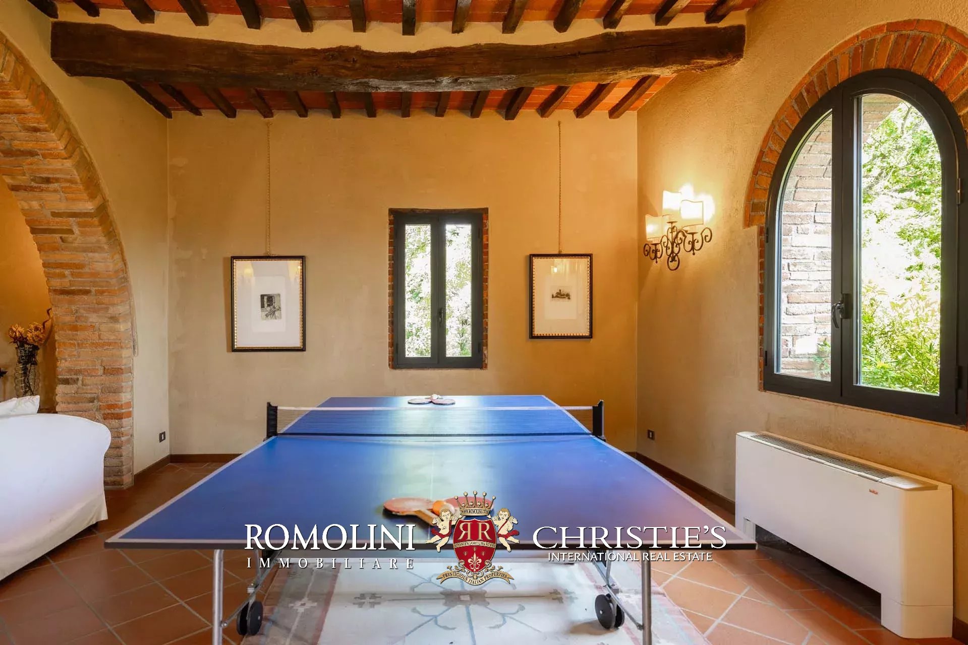 10 Bedroom Villa/Townhouse's Image 35