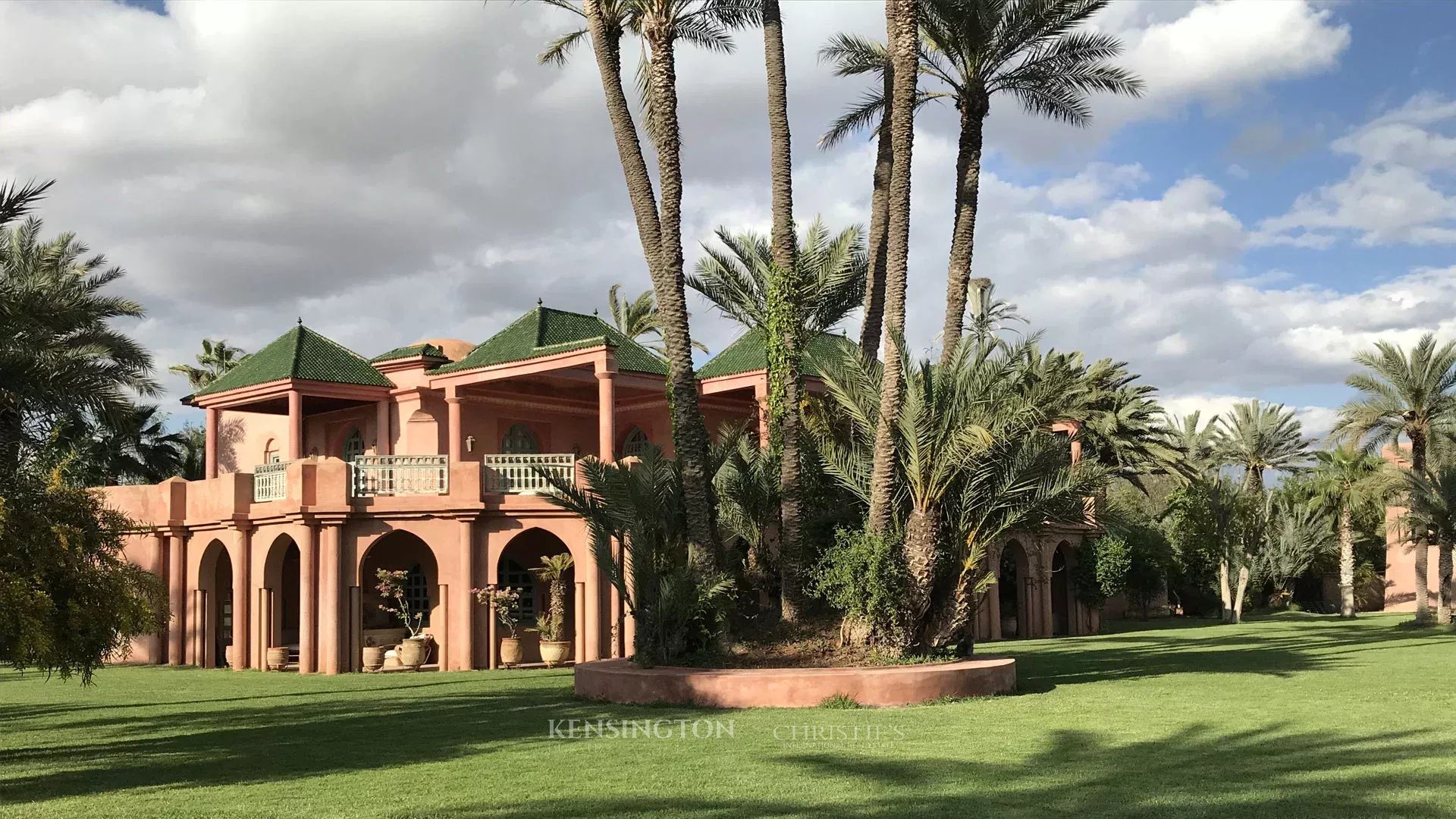 7 Bedroom Villa/Townhouse's Image 14