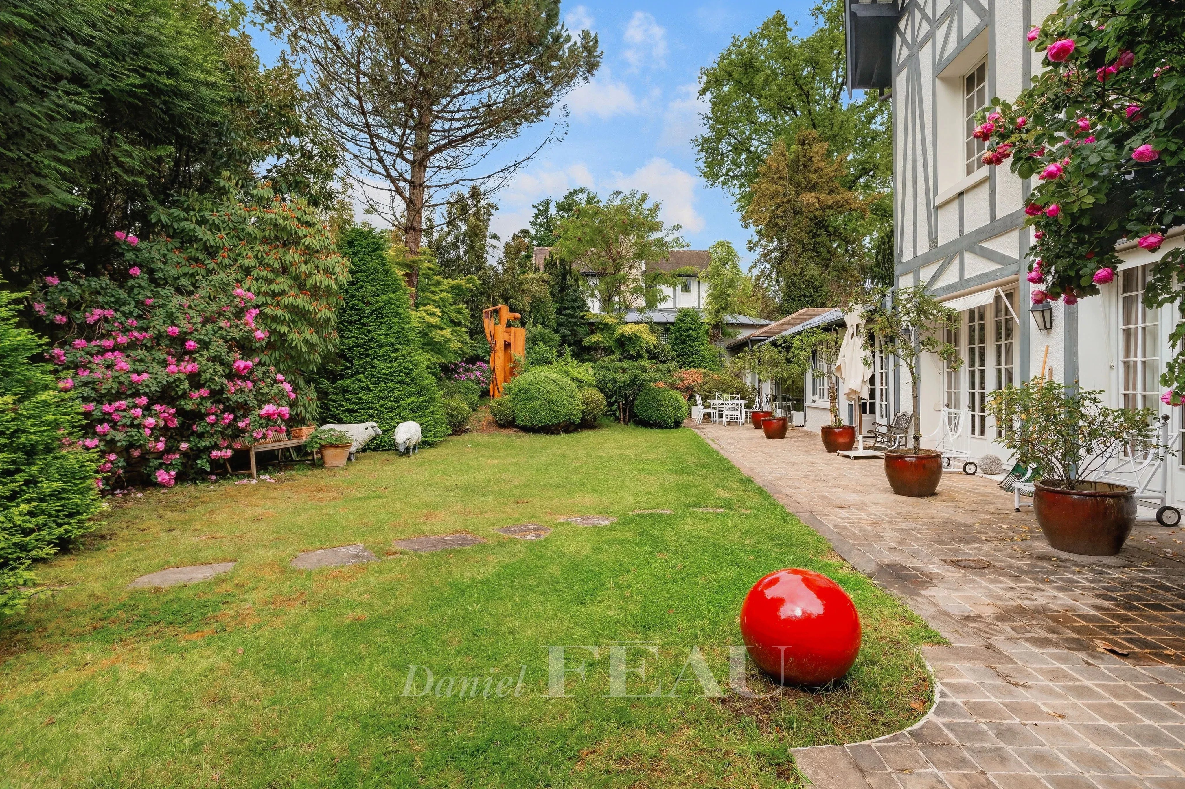 Sale Apartment Garches