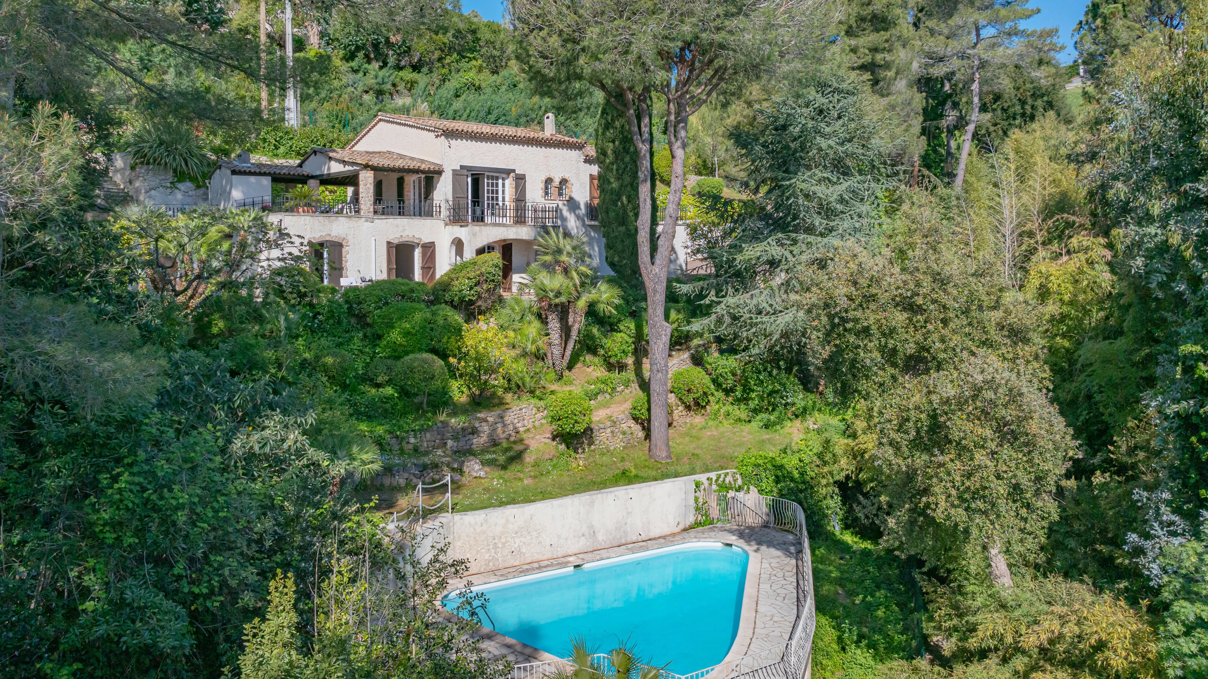 Super Cannes - Villa to renovate