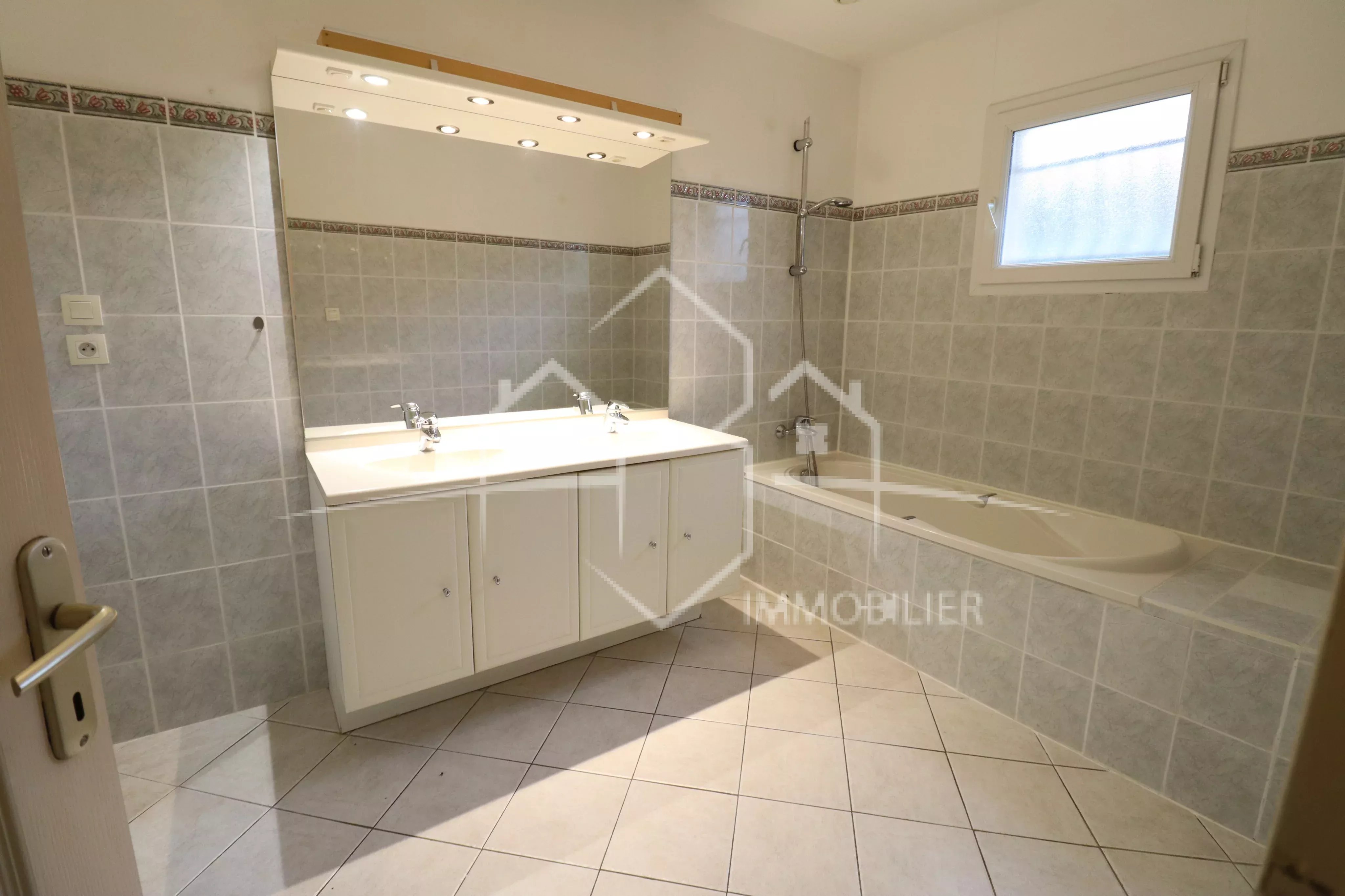 MAISON T4 PLAIN-PIED