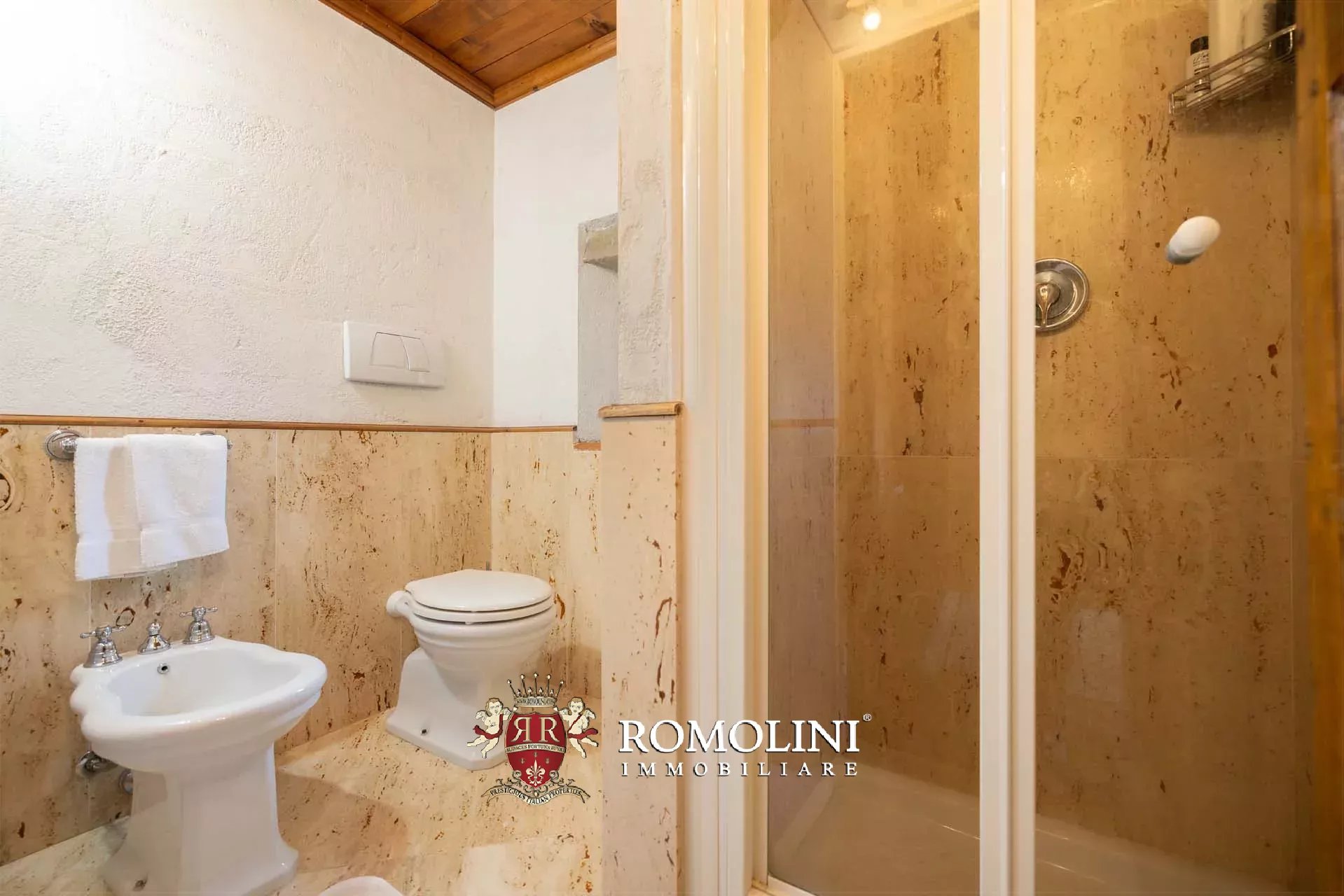 10 Bedroom Villa/Townhouse's Image 72