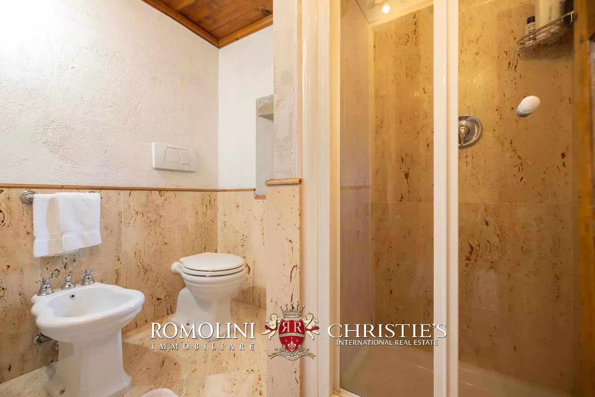 10 Bedroom Villa/Townhouse's Image 72