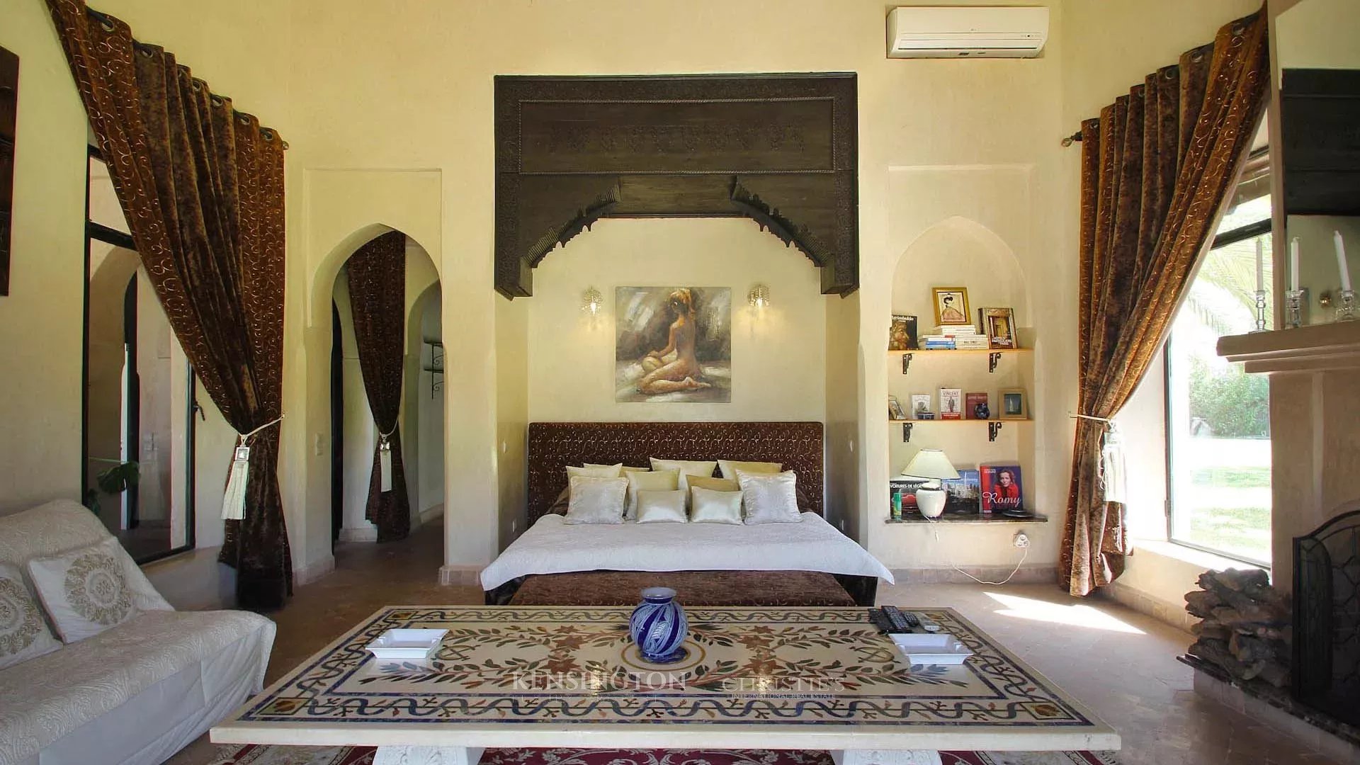 6 Bedroom Villa/Townhouse's Image 27