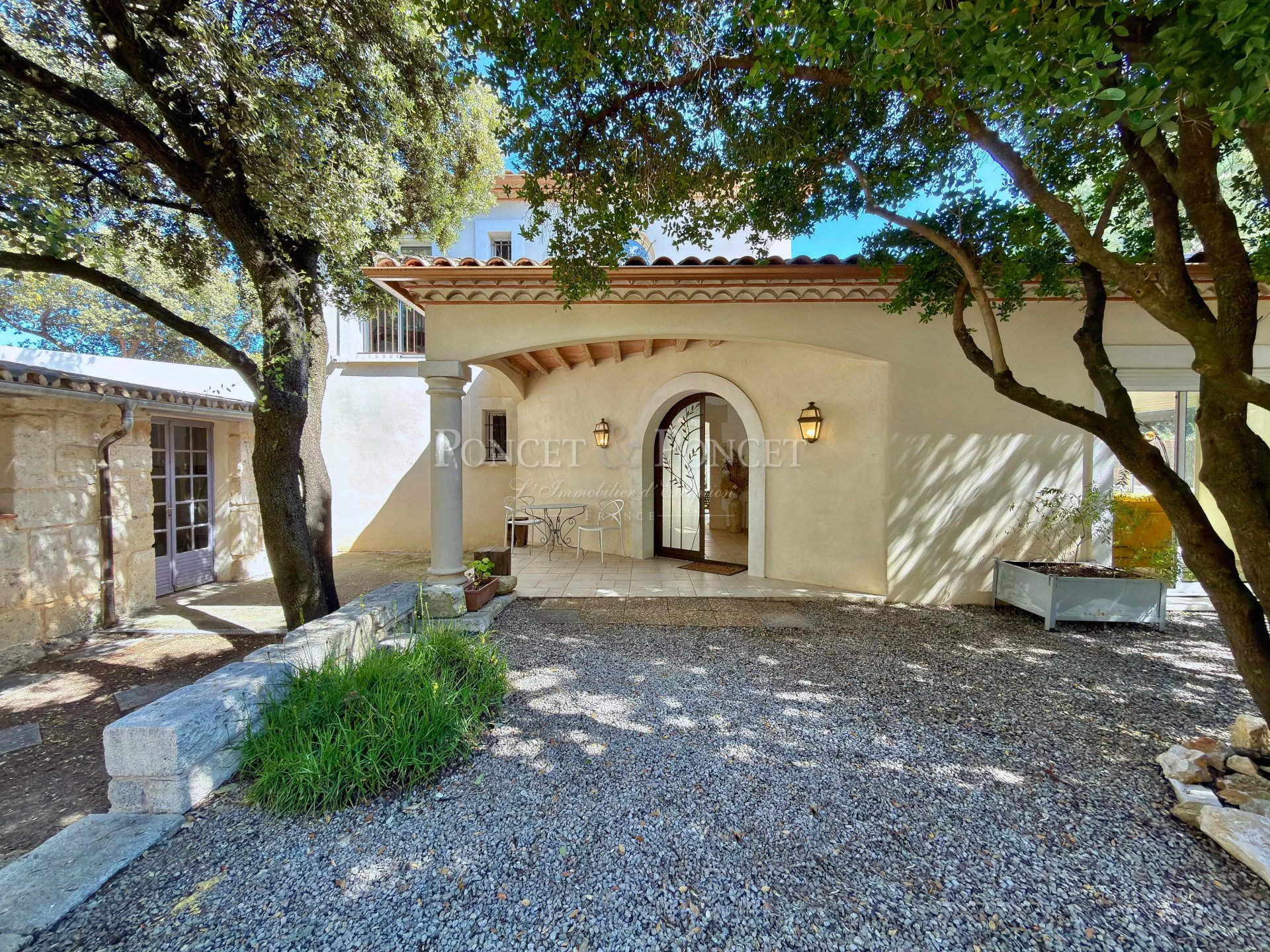 4 Bedroom Villa/Townhouse's Image 11
