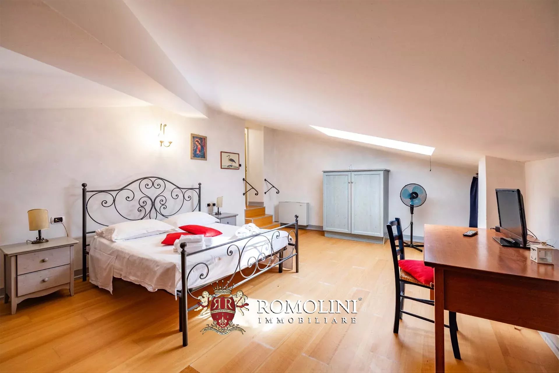15 Bedroom Villa/Townhouse's Image 73