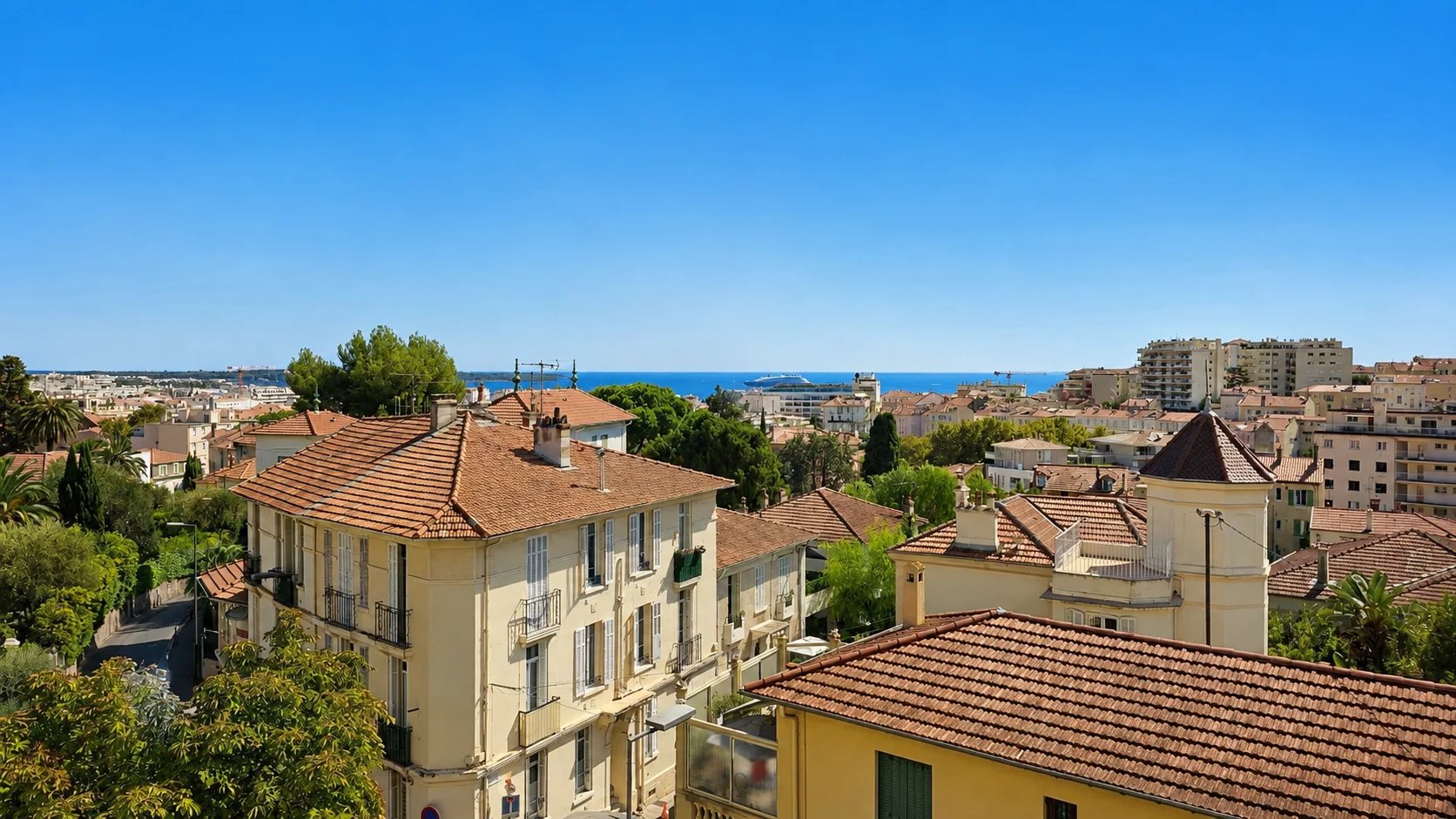 Cannes Petit Juas T2, terrasse, cave
