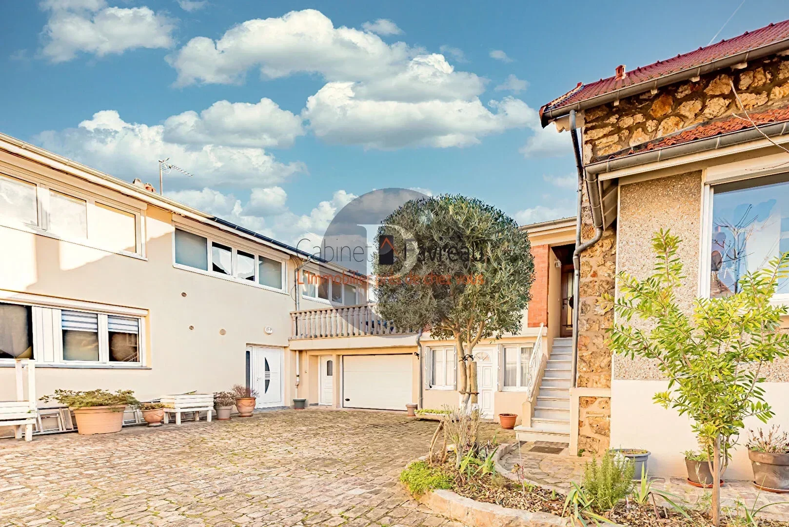 vente-maison-12-pieces-lhay-les-roses-86773525