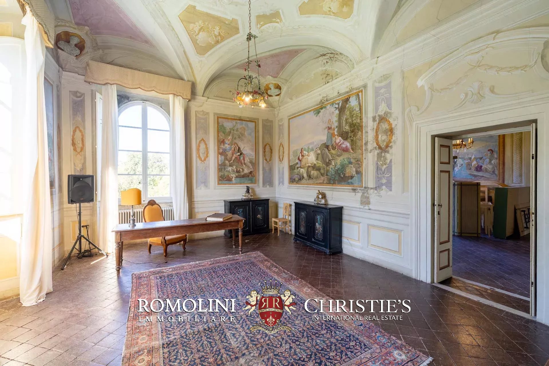 14 Bedroom Villa/Townhouse's Image 27