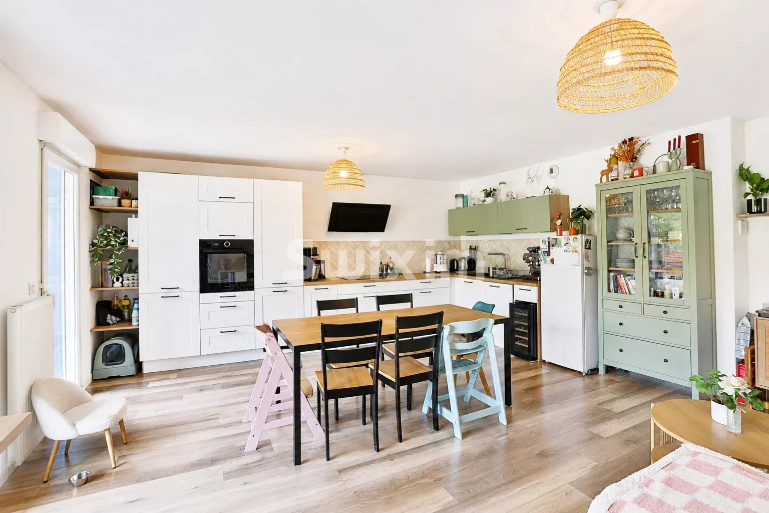 T4 traversant avec double garage et terrasse Cruseilles.