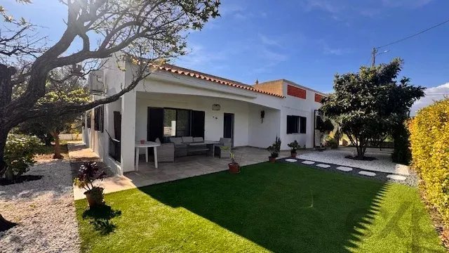 3-Bedroom Villa with Sea View 86869287 image 1