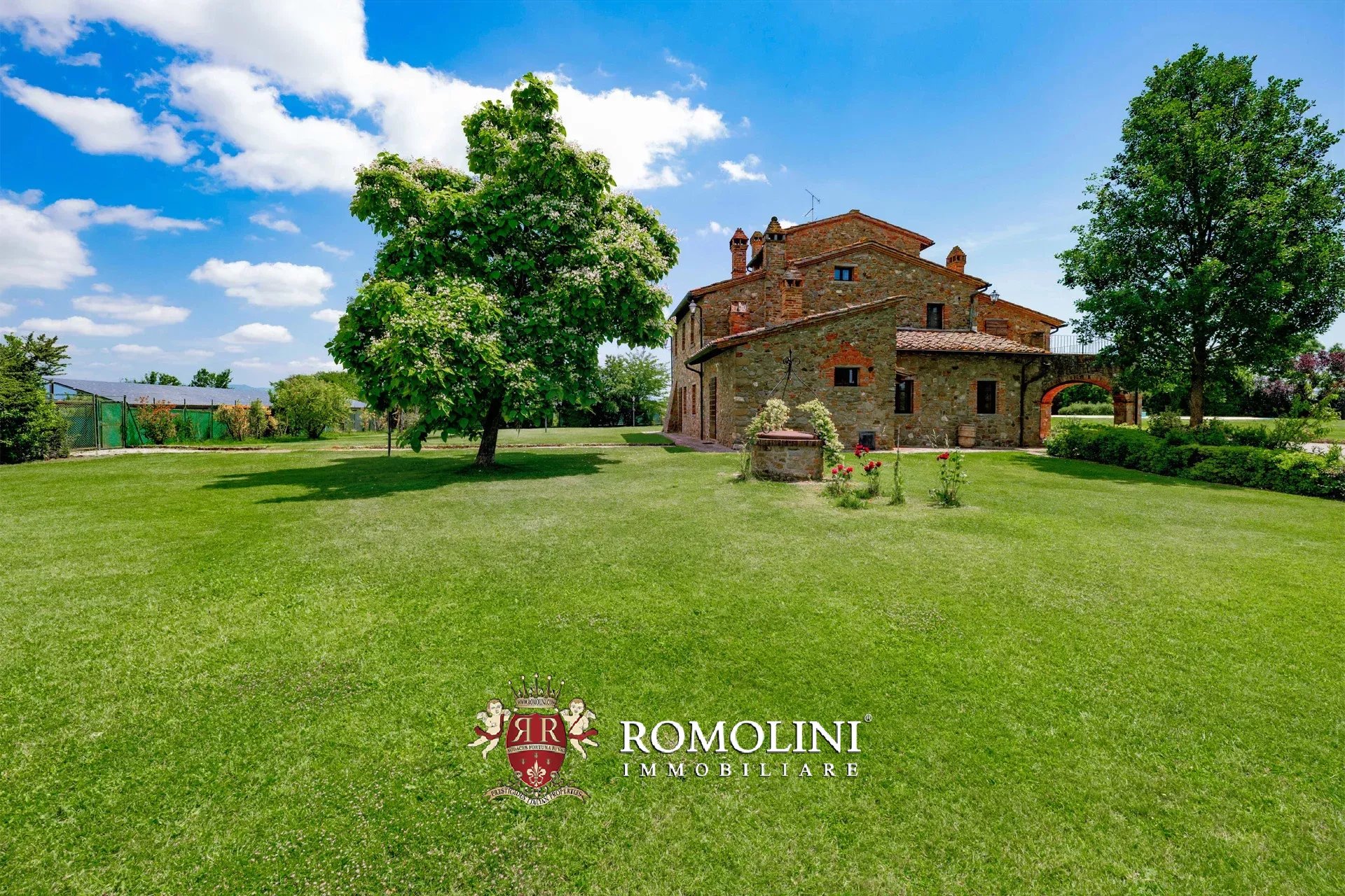 5 Bedroom Villa/Townhouse's Image 8