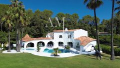 Luxury Jacques Couelle Villa in Mougins | Premier Family Estate — photo 2 of 7