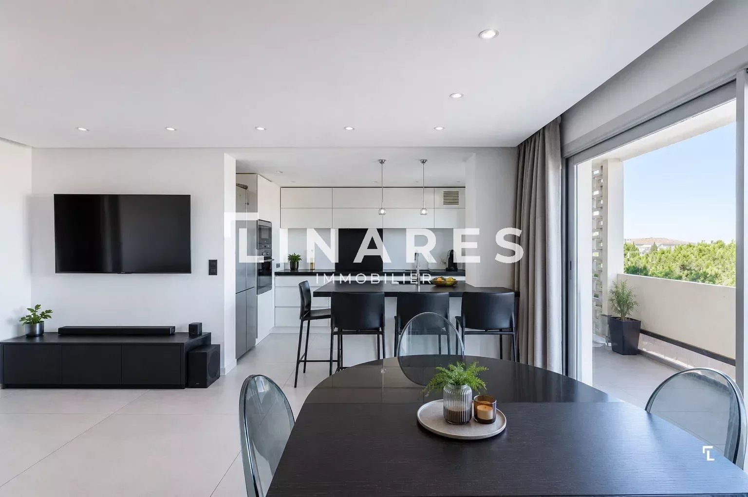 LE BELVERDERE DE MAZARGUES - Appartement T3 de 73m² - Terrasse de 10m²  - Parking - 13009 Mazargues