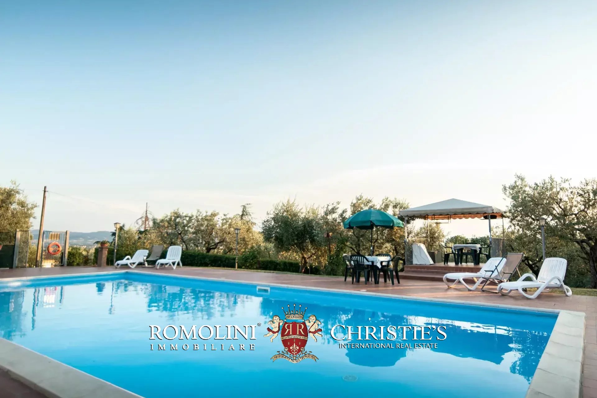 9 Bedroom Villa/Townhouse's Image 6