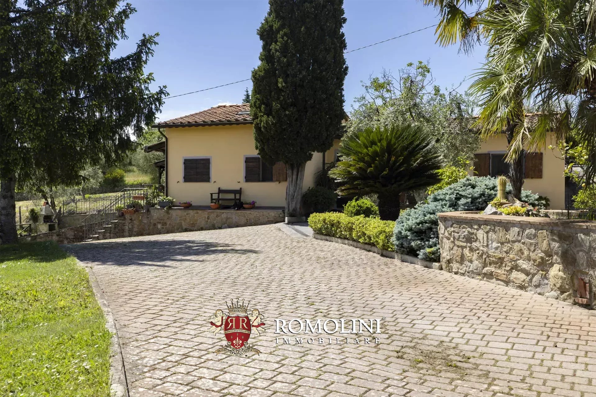 5 Bedroom Villa/Townhouse's Image 15