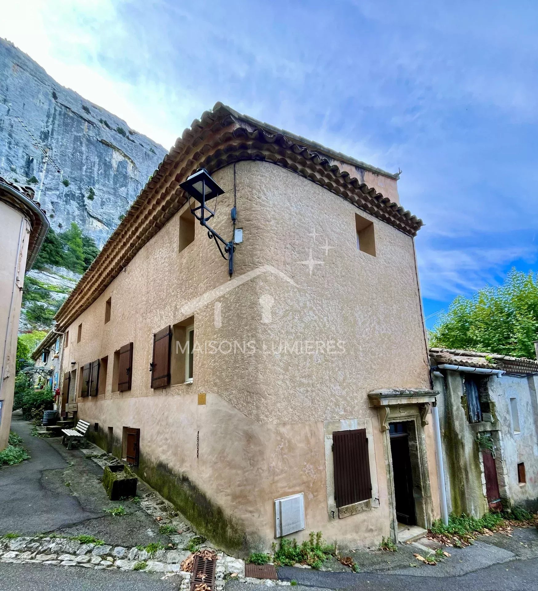 Agence immobilière de Maisons Lumières