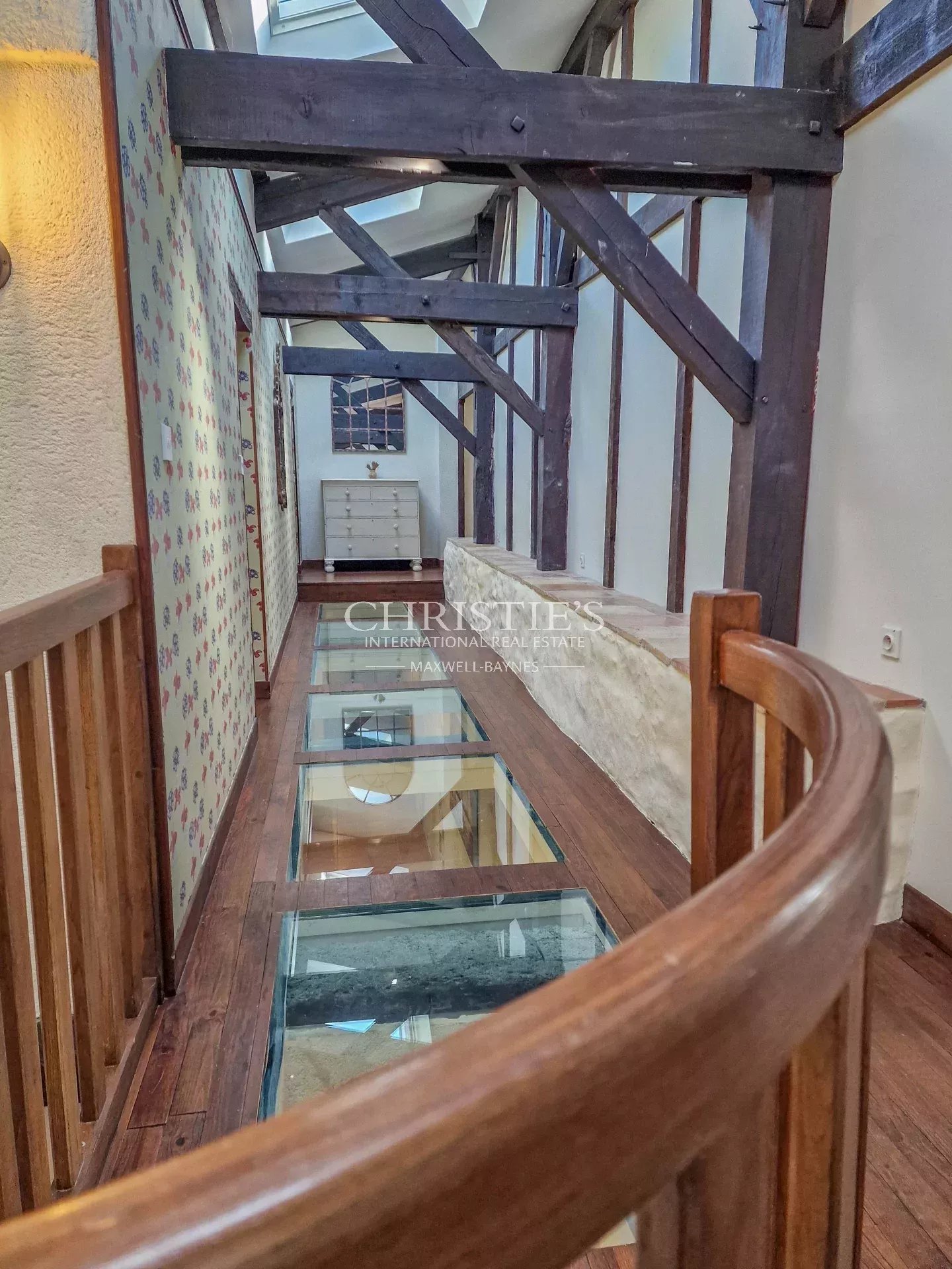6 Bedroom Villa/Townhouse's Image 9