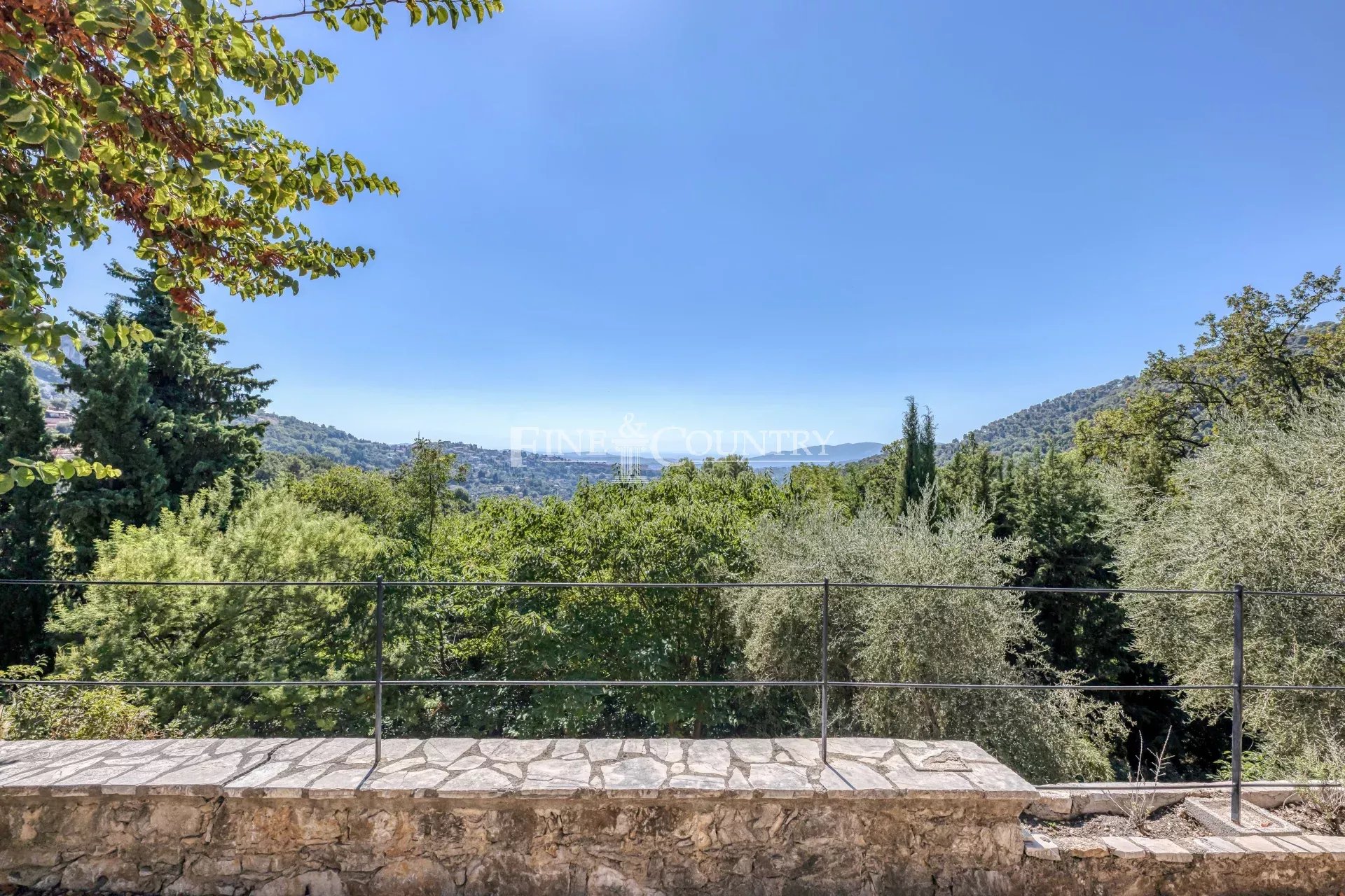 Photo of For sale property in Grasse with sea view