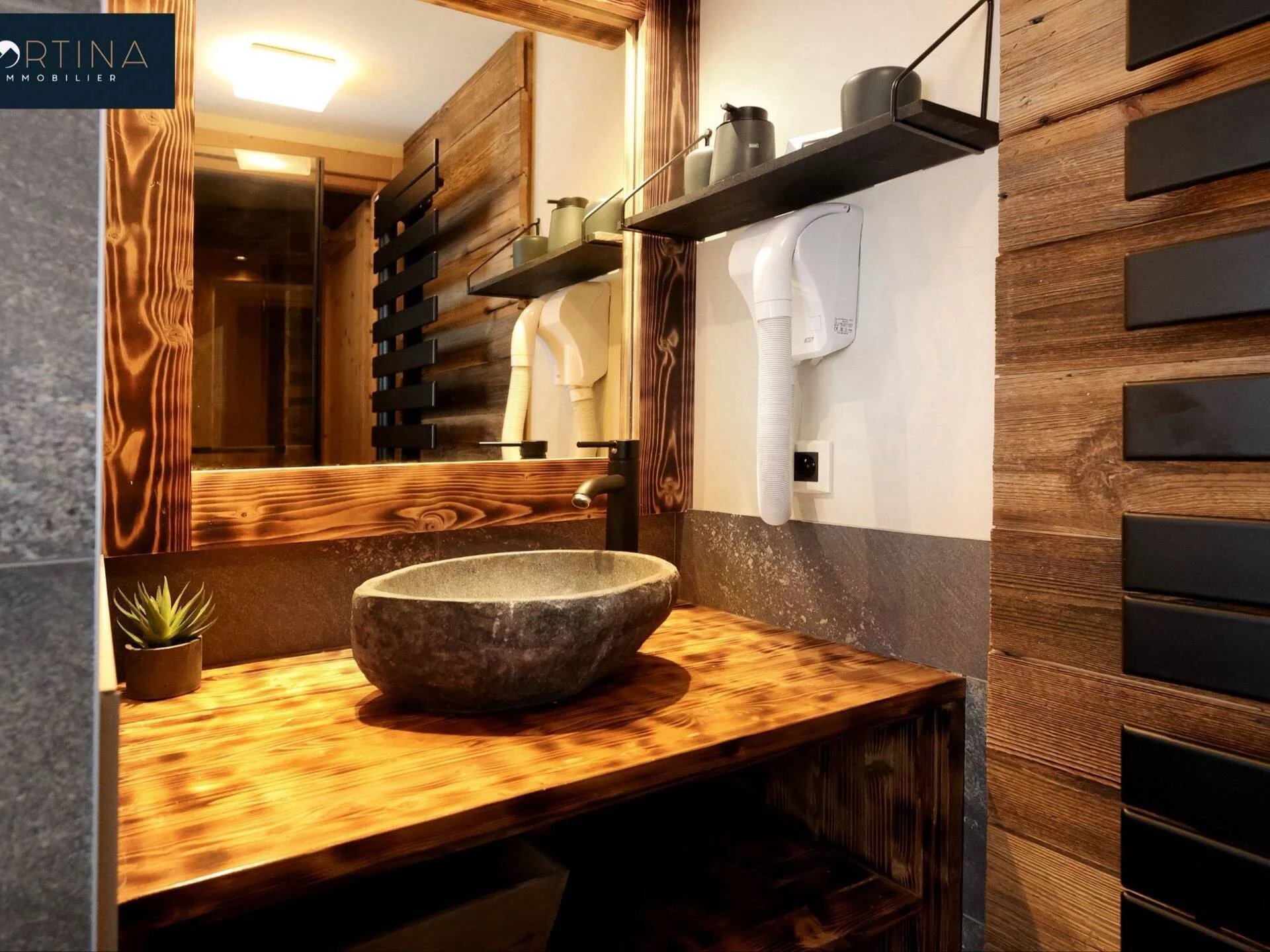 ALBA 52 - Appartement spacieux 10 personnes