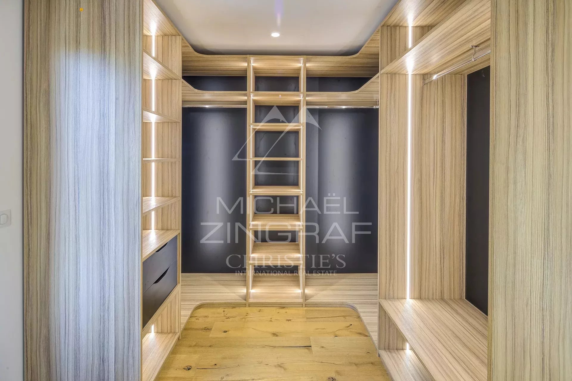 4 Bedroom Apartment/Flat's Image 5