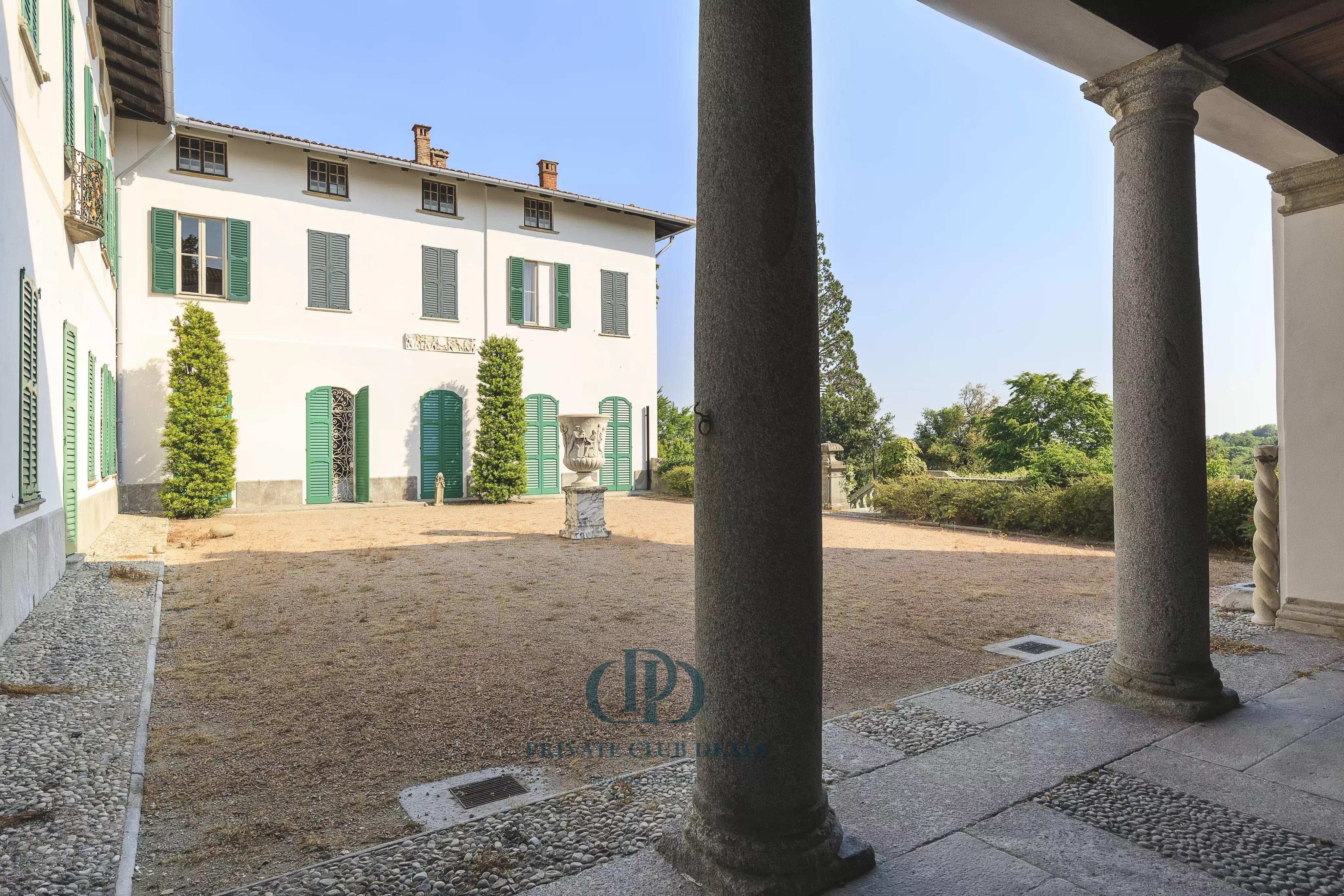 Villa Como - picture 14