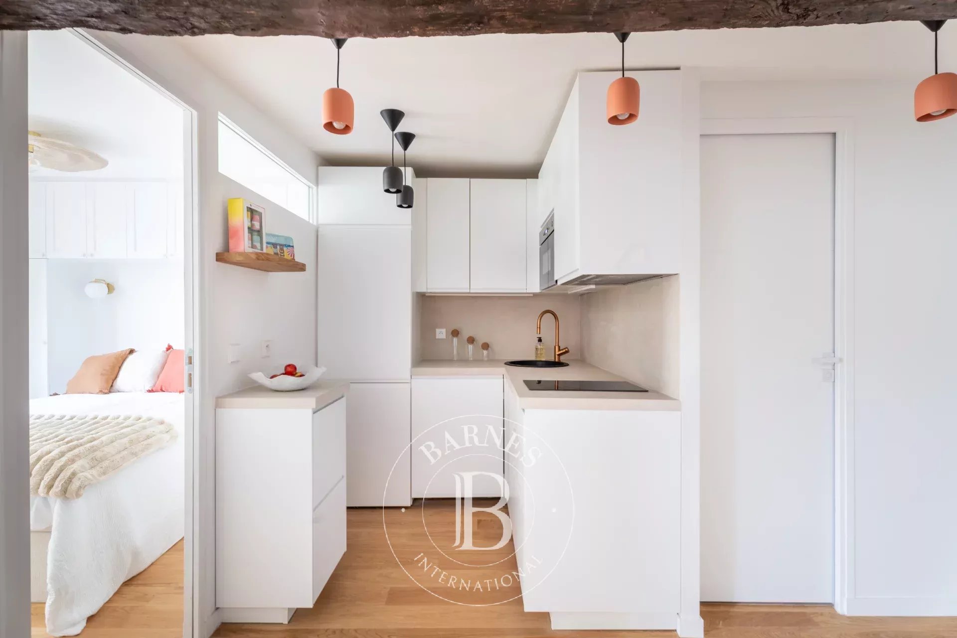 Daire Paris 3ème - picture 8