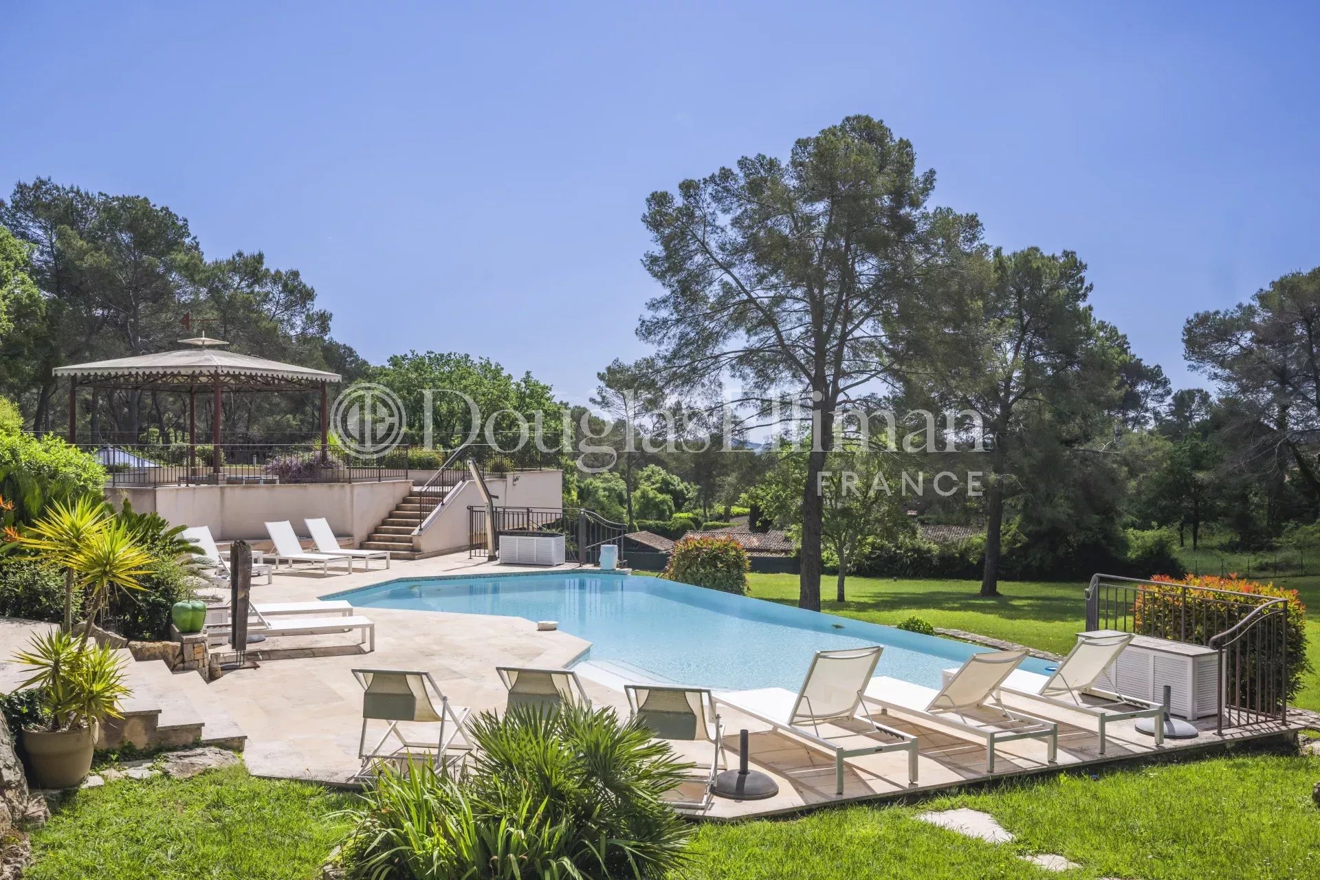 MOUGINS – Propriété de prestige avec potentiel équestre - Image nᵒ3