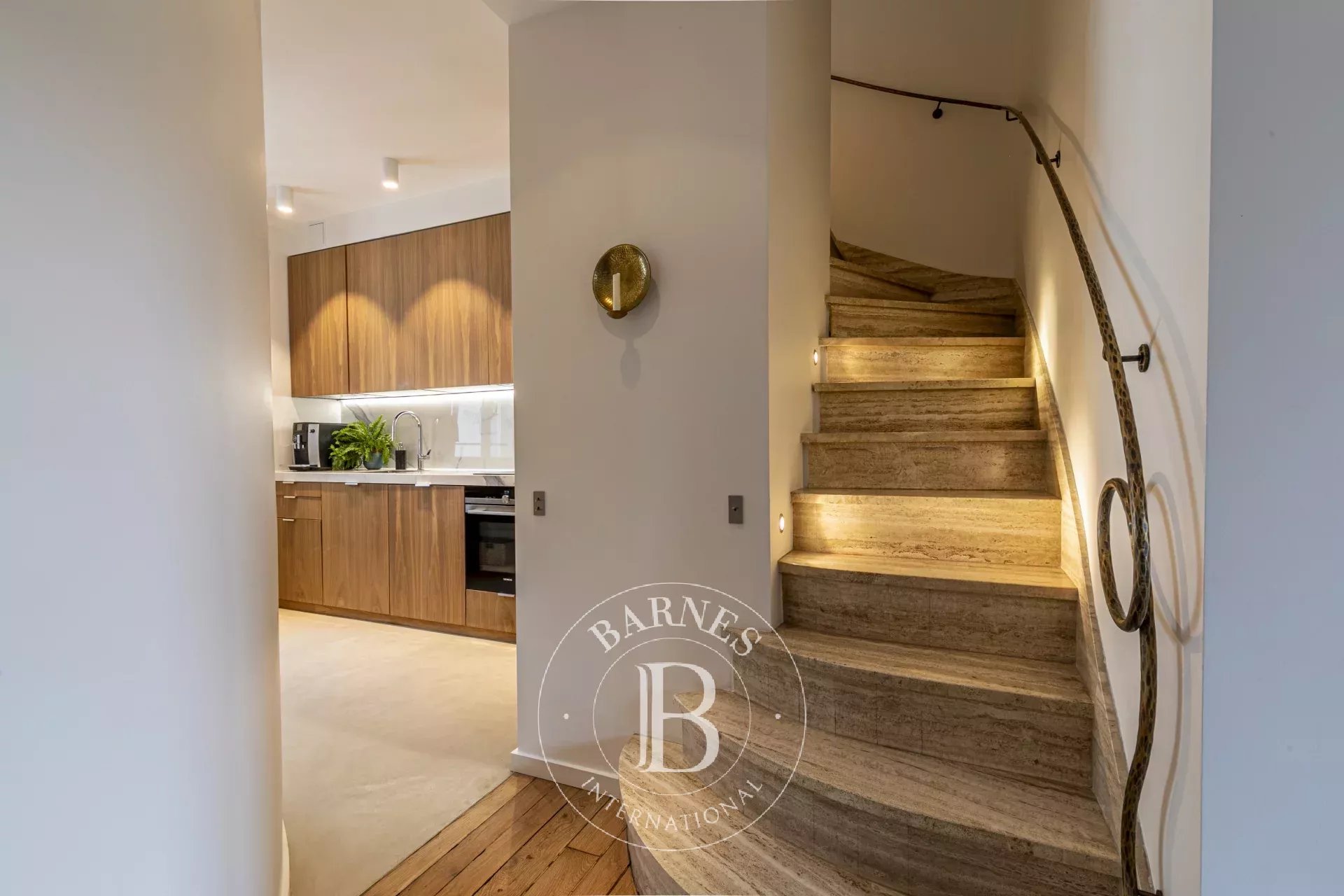 Daire Paris 7ème - picture 10