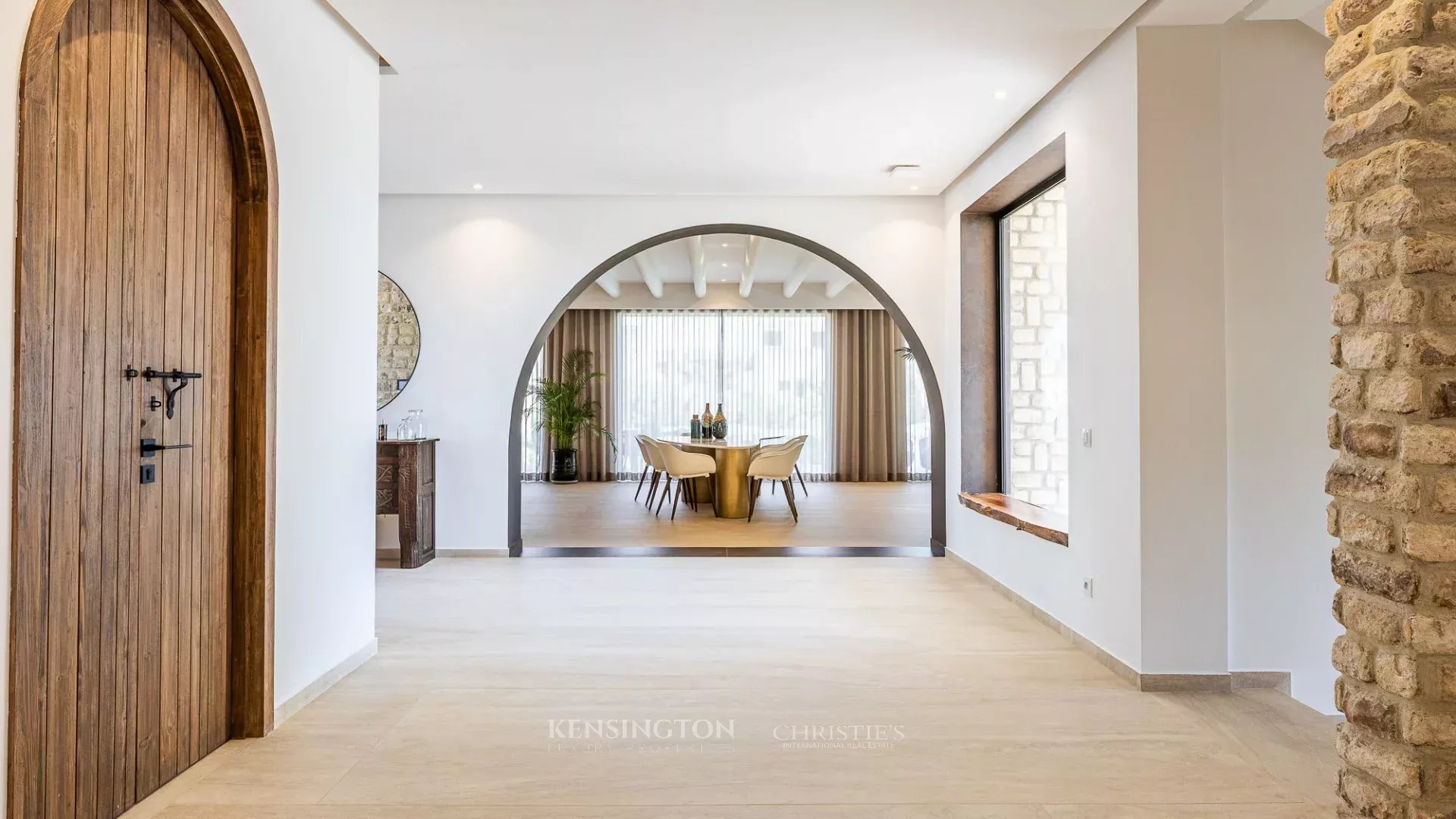 5 Bedroom Villa/Townhouse's Image 10