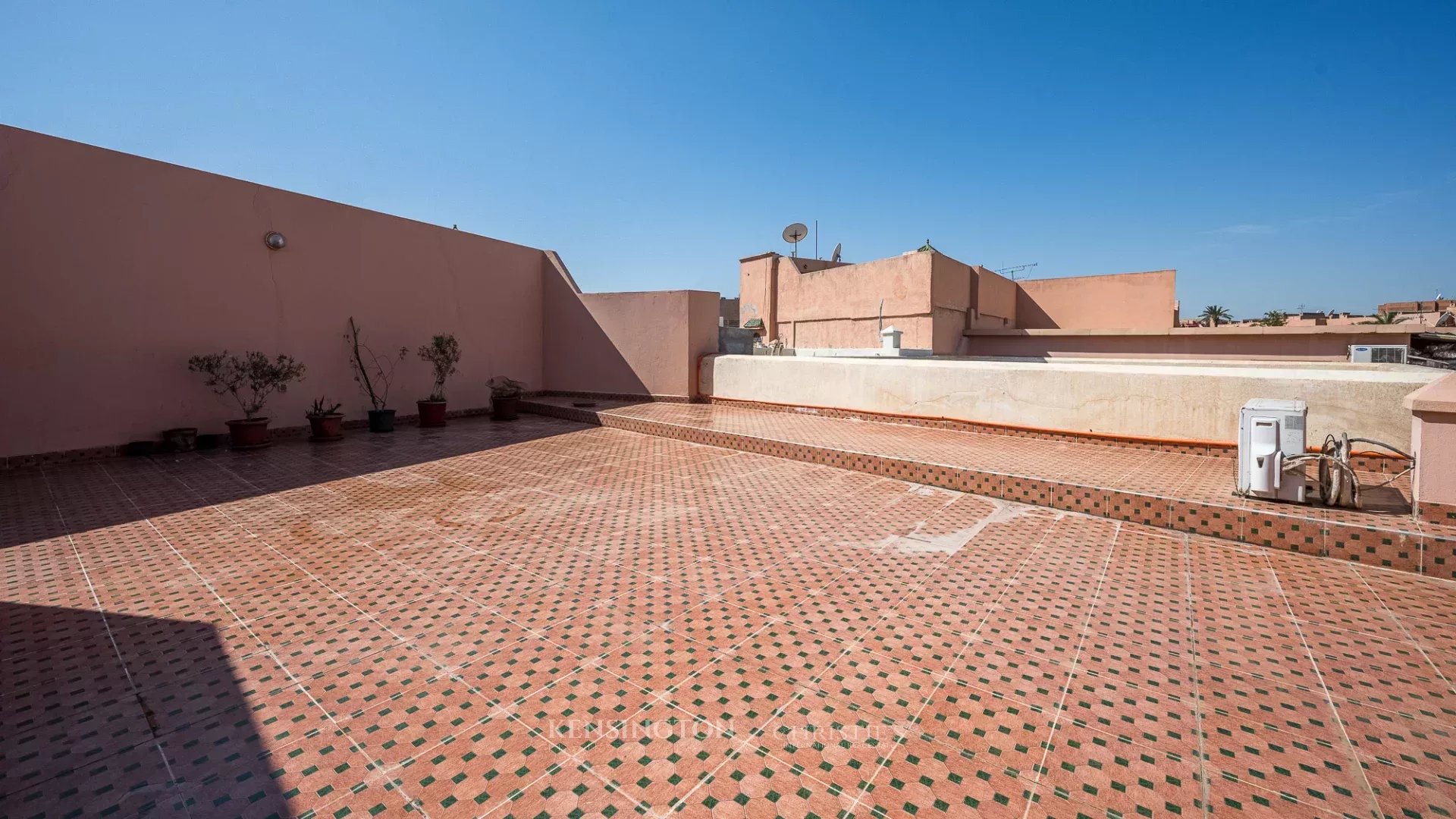 9 Bedroom Villa/Townhouse's Image 14