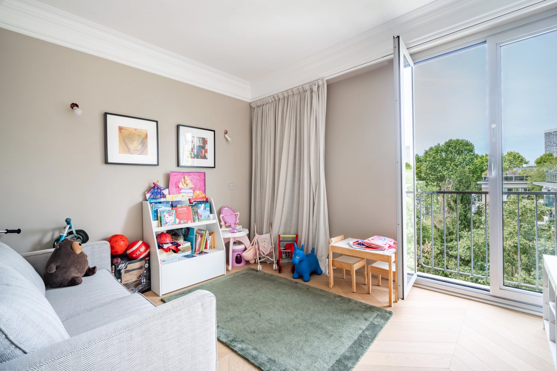 3 Bedroom Apartment/Flat's Image 13
