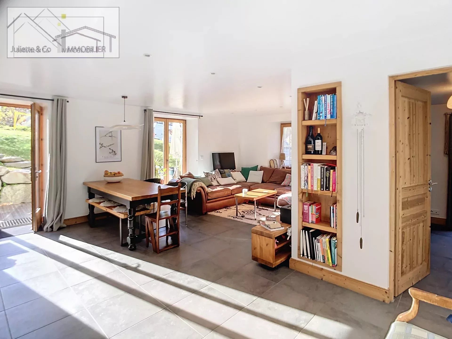 Photo of Bright apartment in Chamonix with fireplace