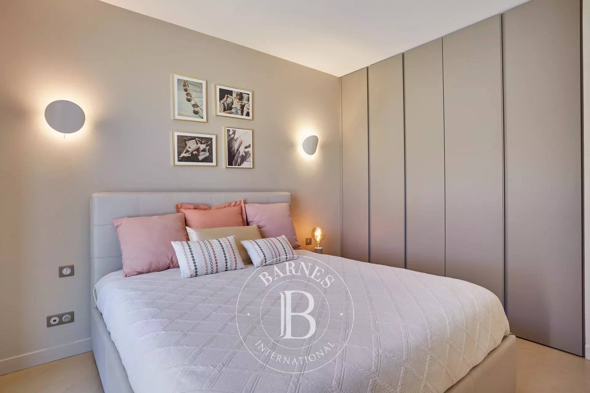 AIX-EN-PROVENCE — SINGLE-STORY HOUSE — 5 EN-SUITE BEDROOMS — HEATED POOL — WALKING DISTANCE TO AMENITIES - picture 16