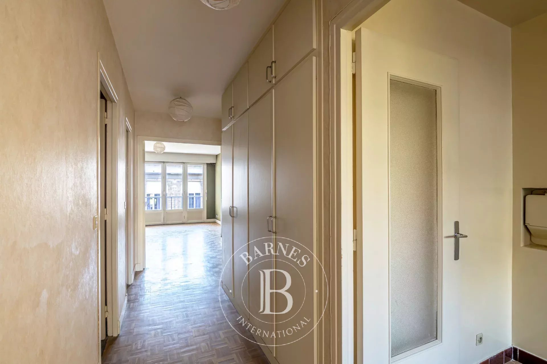 Daire Levallois-Perret - picture 13