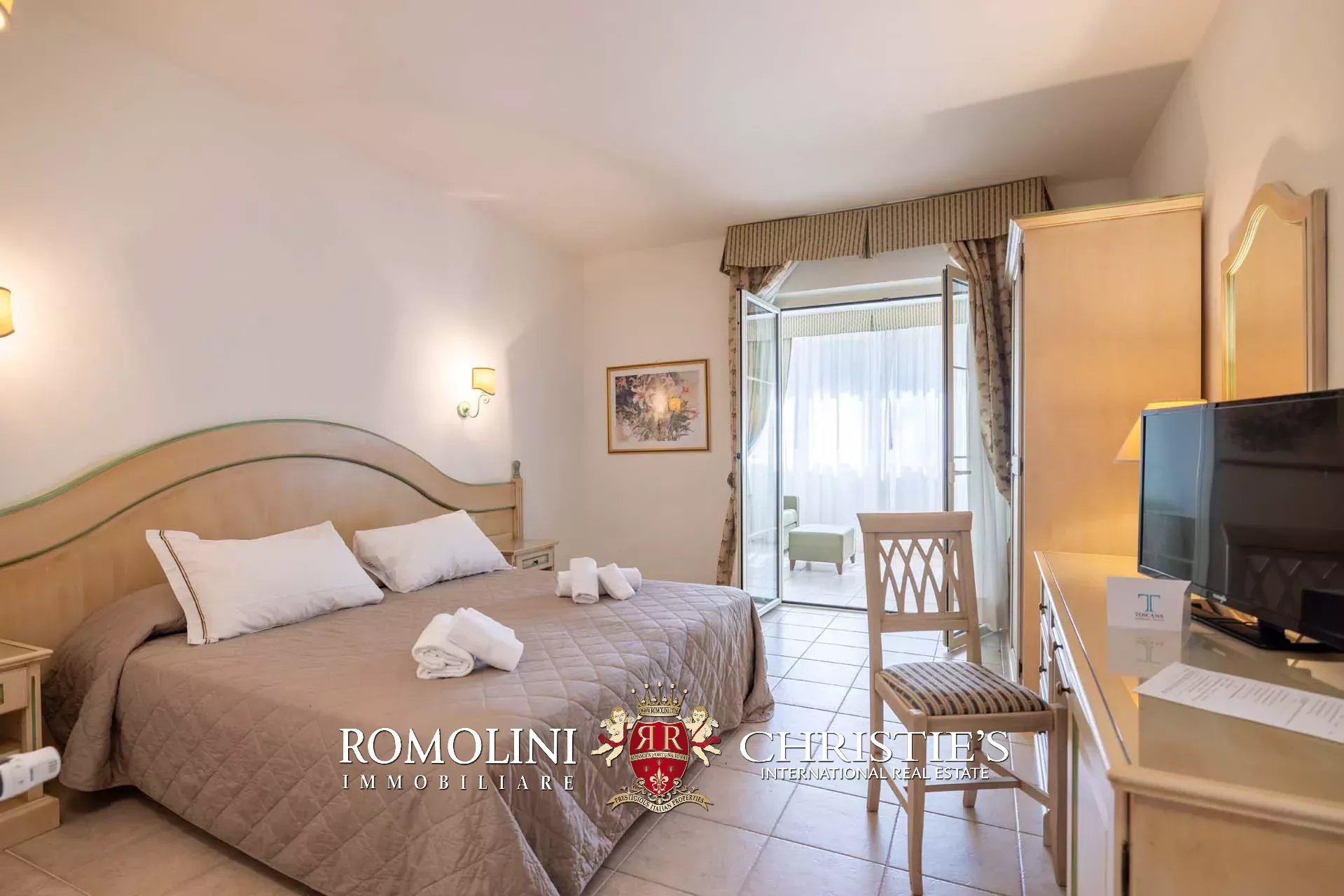 108 Bedroom Villa/Townhouse's Image 49