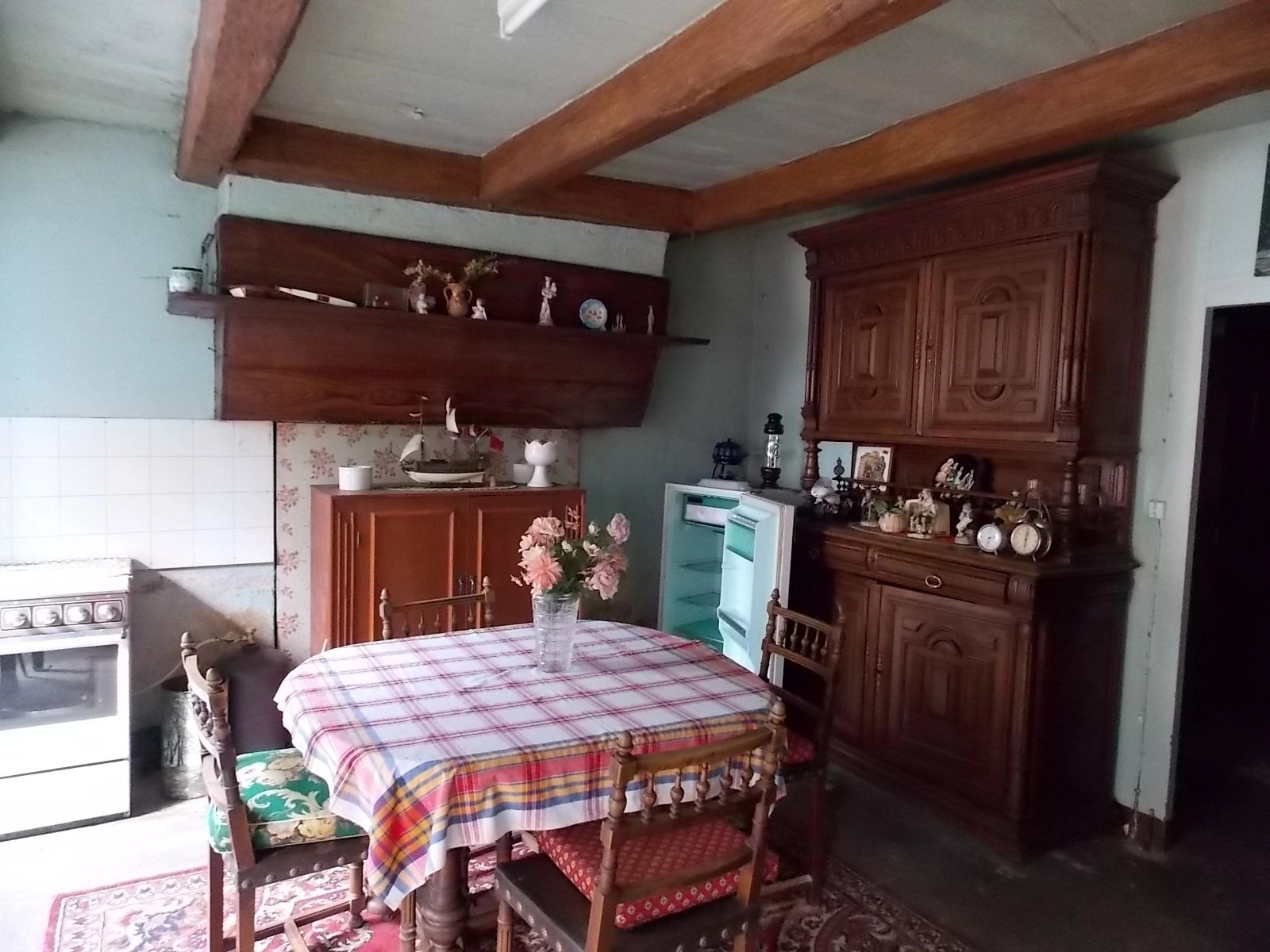Stone cottage to renovate
