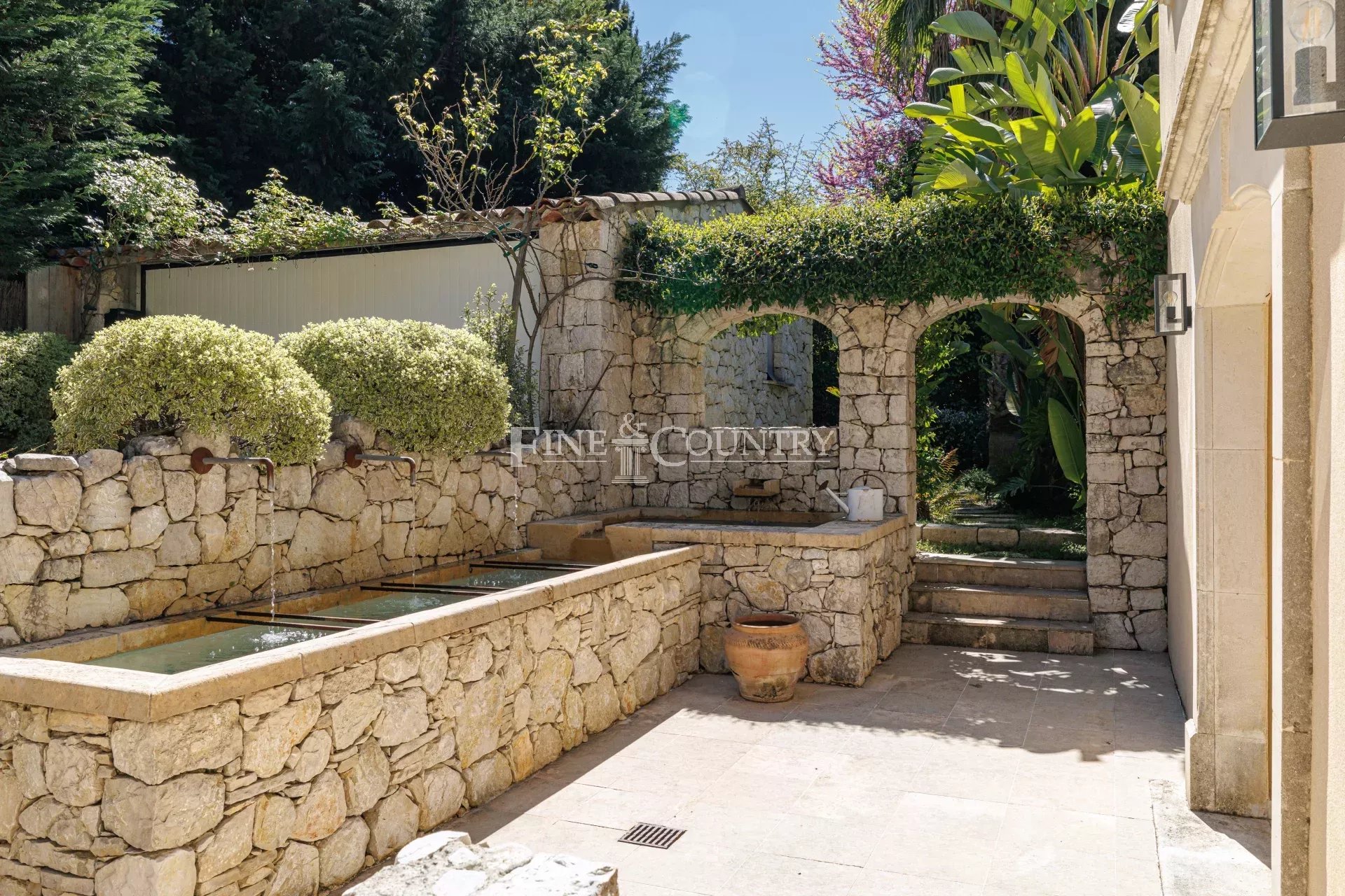 Photo of Villa For Sale in Mougins