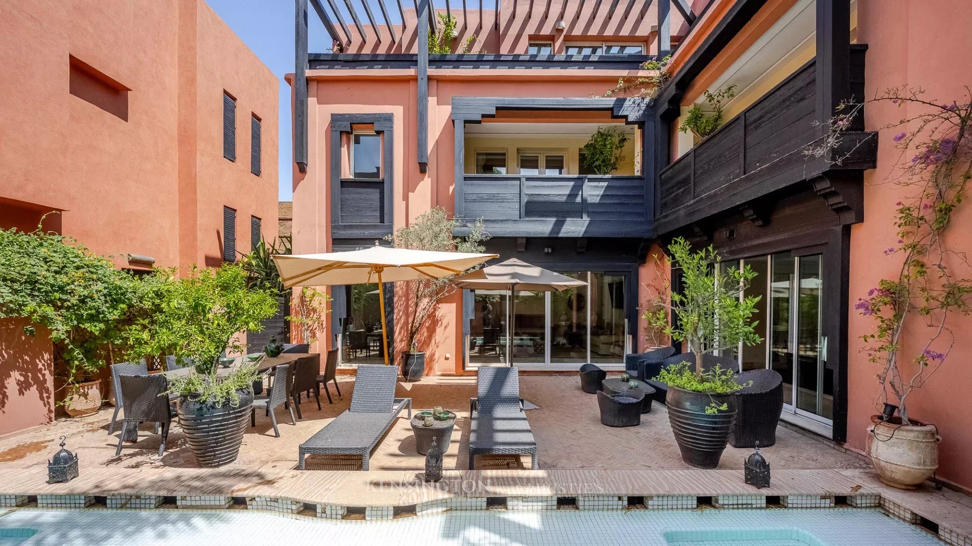 4 Bedroom Villa/Townhouse's Image 16