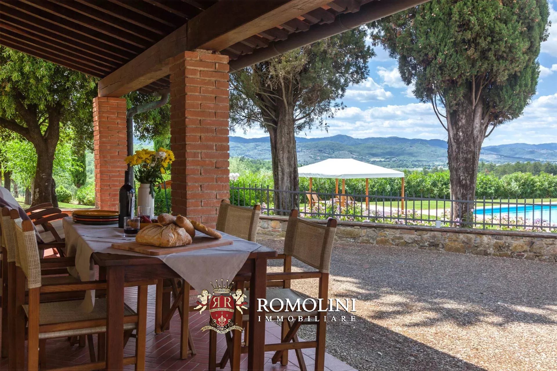 25 Bedroom Vineyard's Image 6